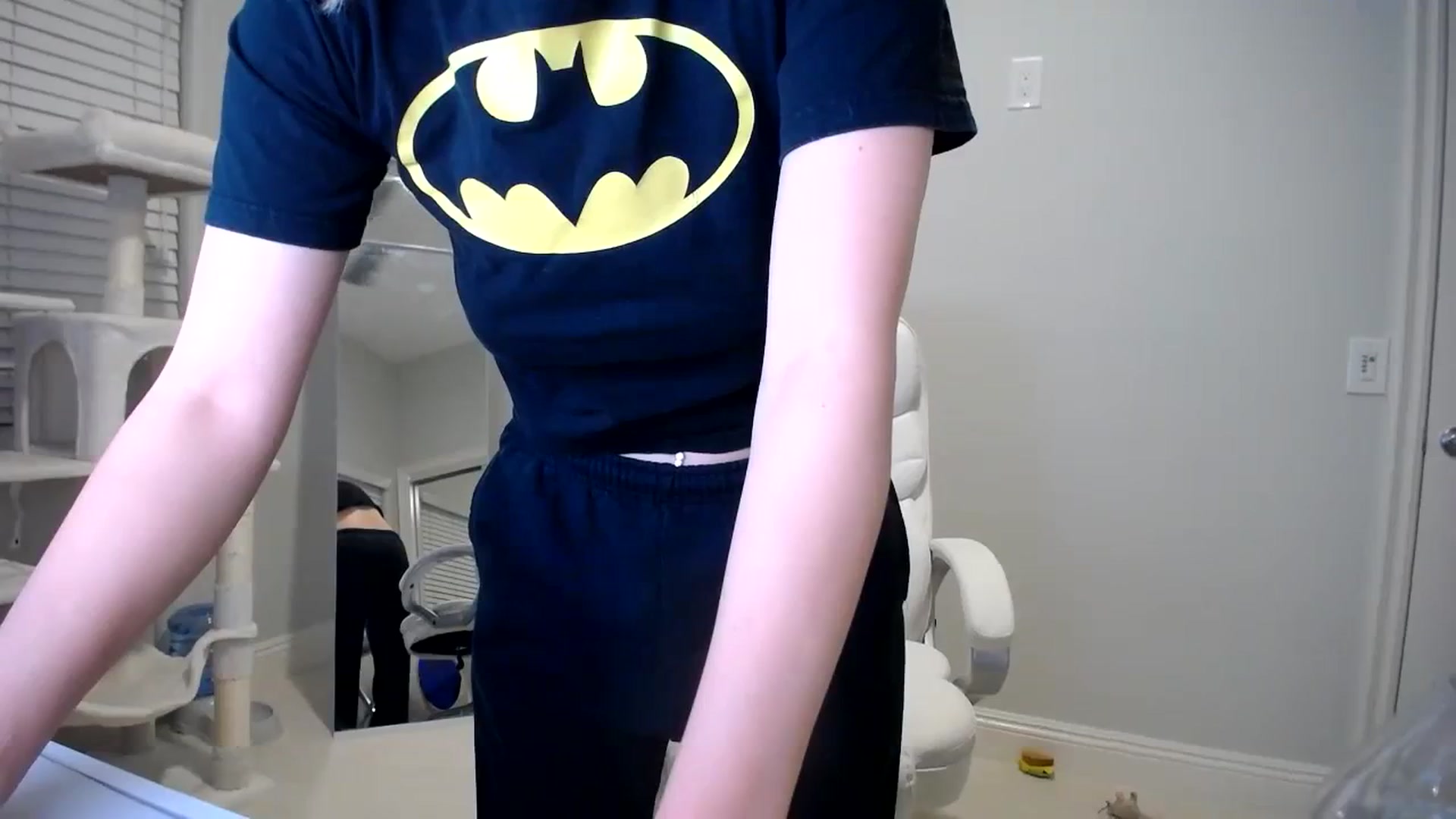 Gallery image thumbnail from SandraGPopa's myfreecams stream on, 11/25/2023, 06:10 image 13 of 20