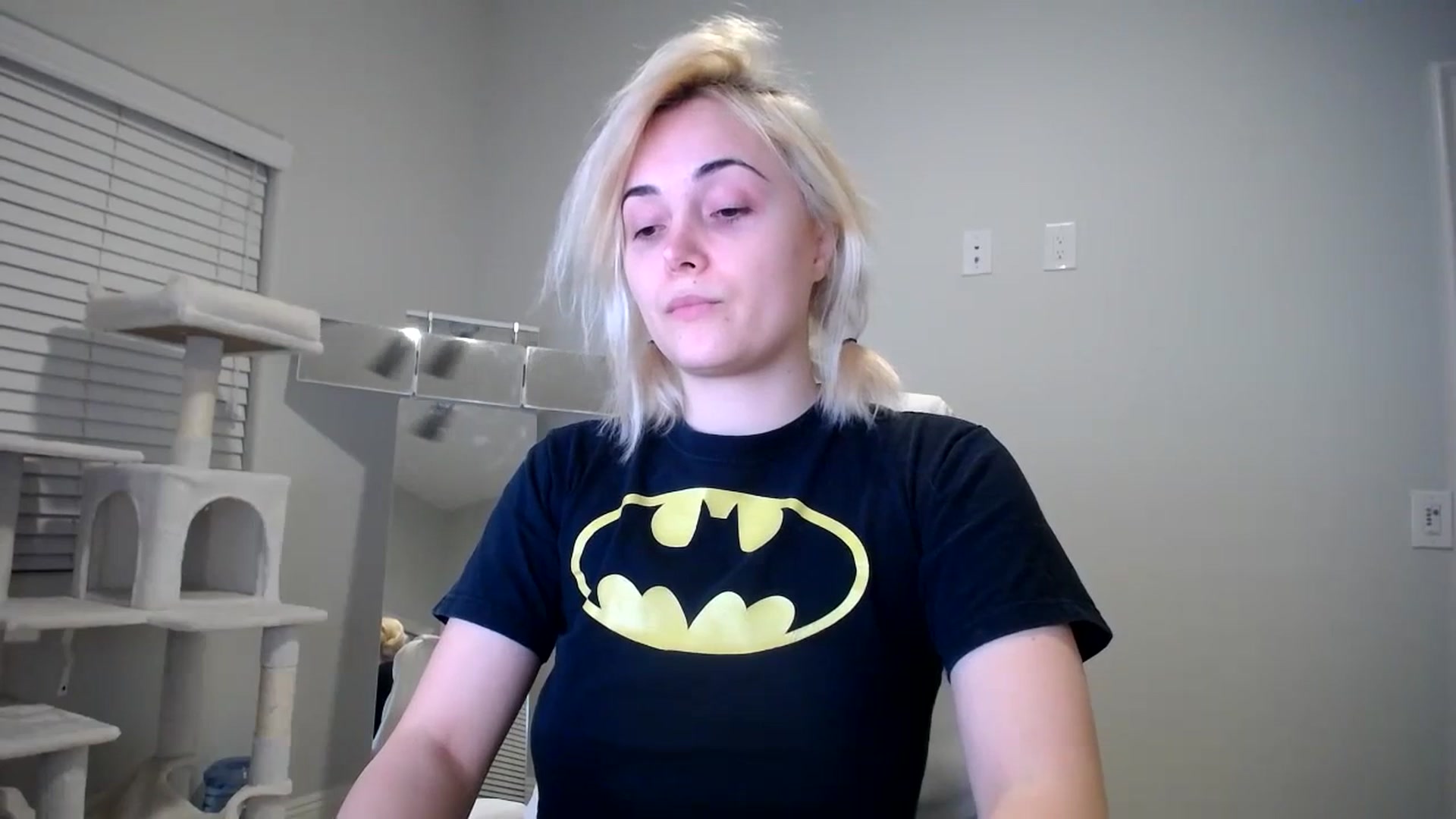 Gallery image thumbnail from SandraGPopa's myfreecams stream on, 11/25/2023, 06:10 image 6 of 20