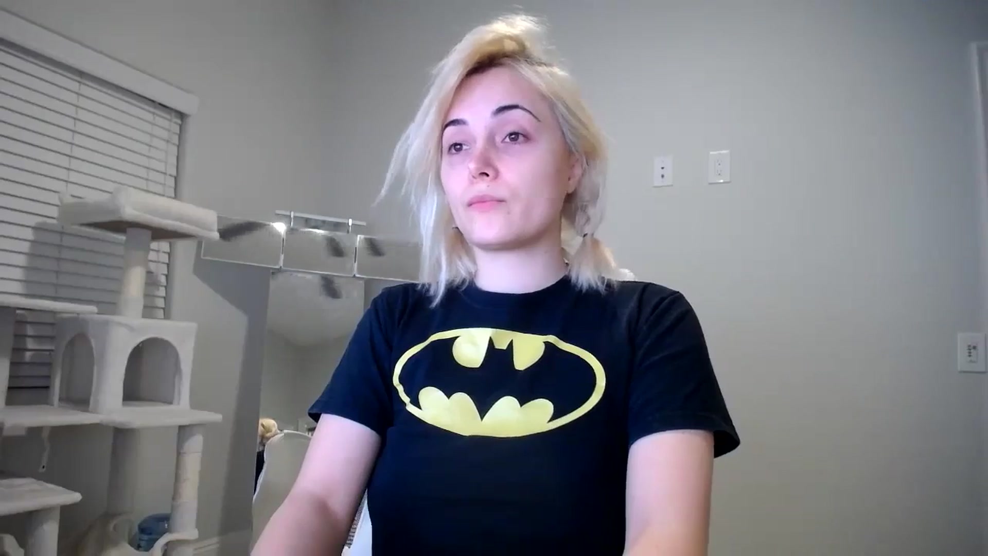 Gallery image thumbnail from SandraGPopa's myfreecams stream on, 11/25/2023, 06:10 image 7 of 20