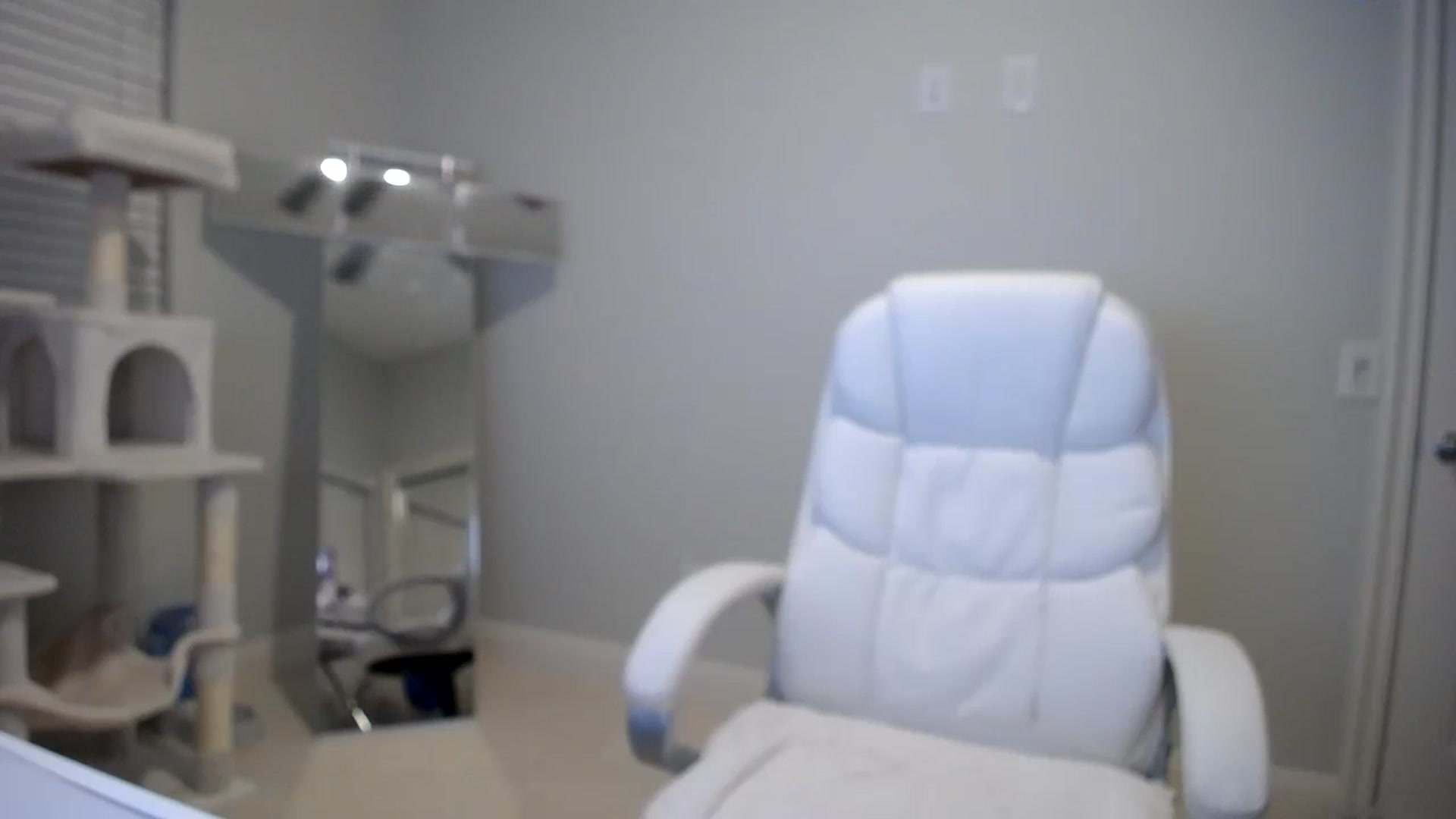 Gallery image thumbnail from SandraGPopa's myfreecams stream on, 11/25/2023, 06:10 image 18 of 20