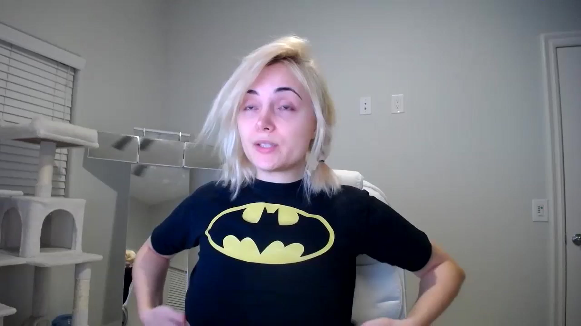 Gallery image thumbnail from SandraGPopa's myfreecams stream on, 11/25/2023, 06:46 image 10 of 20