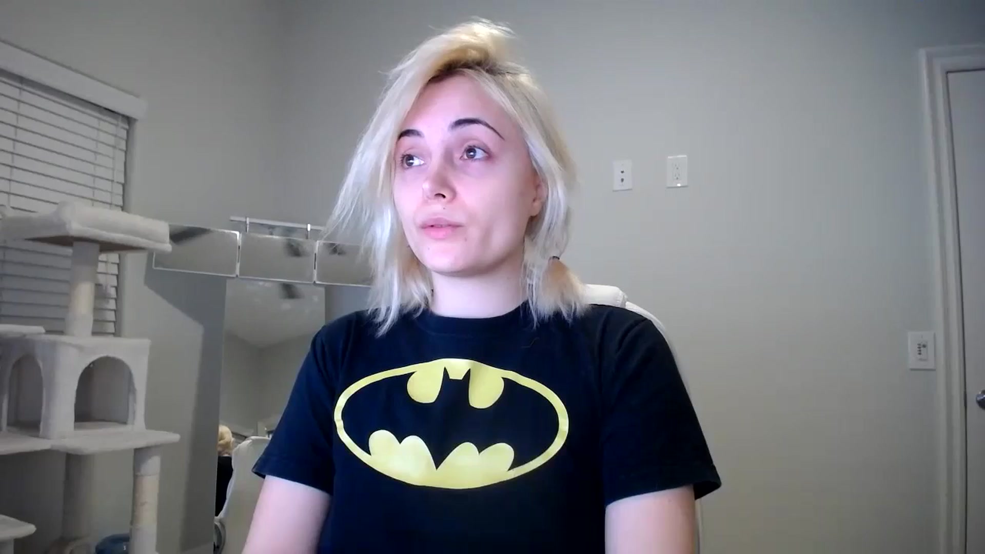 Gallery image thumbnail from SandraGPopa's myfreecams stream on, 11/25/2023, 06:46 image 7 of 20