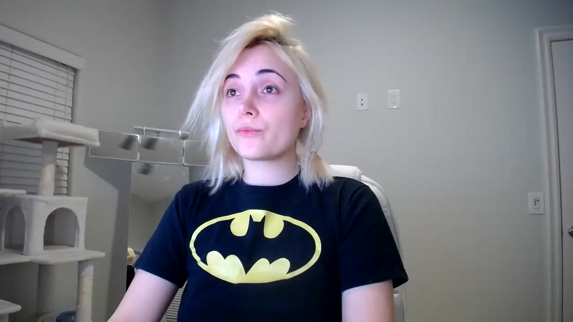 Gallery image thumbnail from SandraGPopa's myfreecams stream on, 11/25/2023, 06:46 image 6 of 20