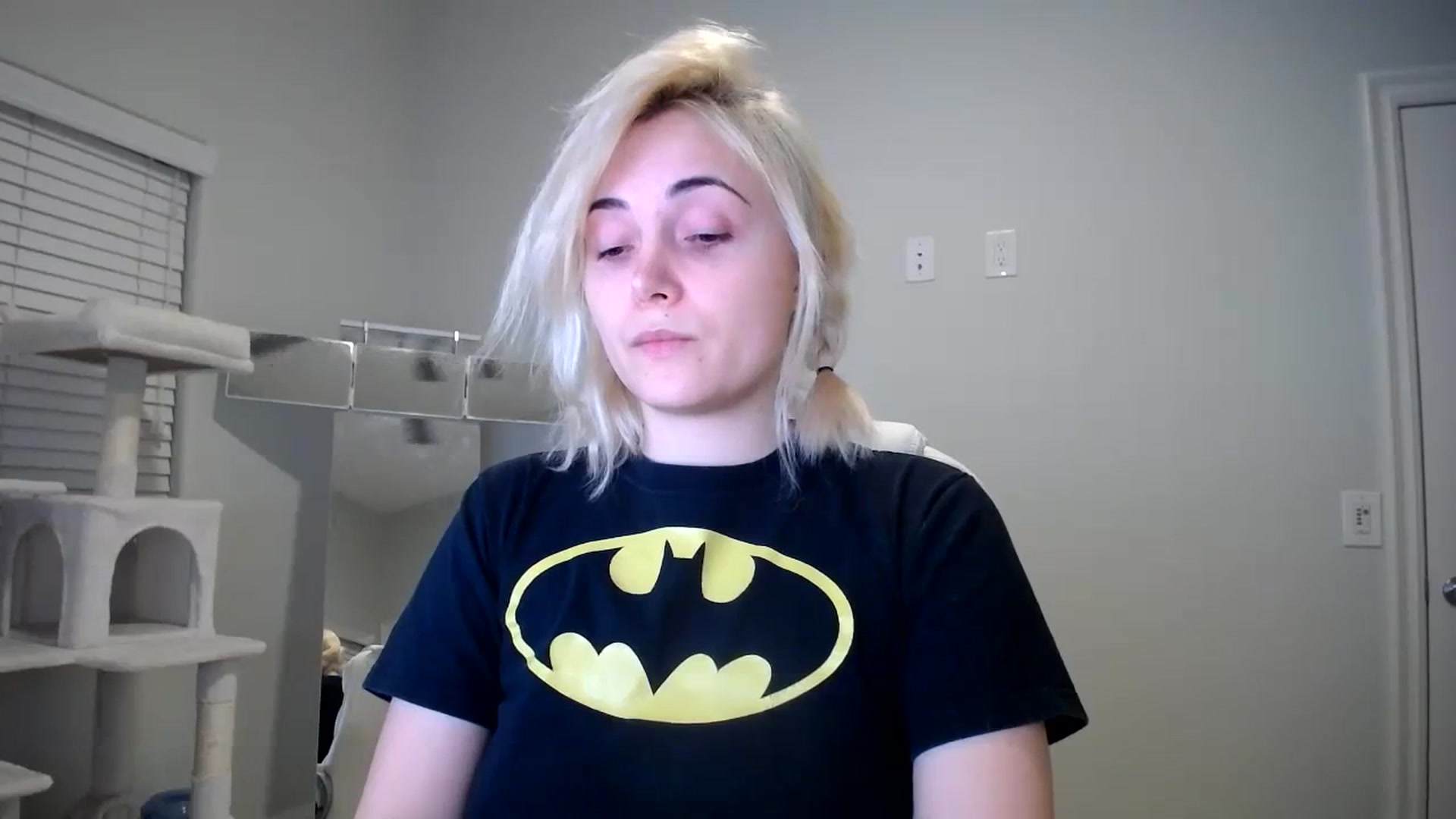 Gallery image thumbnail from SandraGPopa's myfreecams stream on, 11/25/2023, 06:46 image 8 of 20