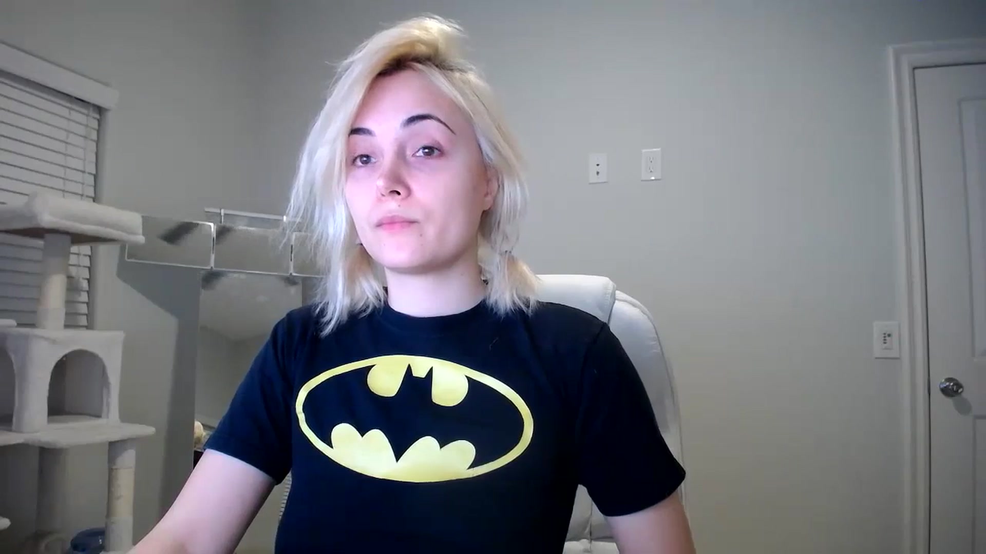 Gallery image thumbnail from SandraGPopa's myfreecams stream on, 11/25/2023, 06:46 image 14 of 20