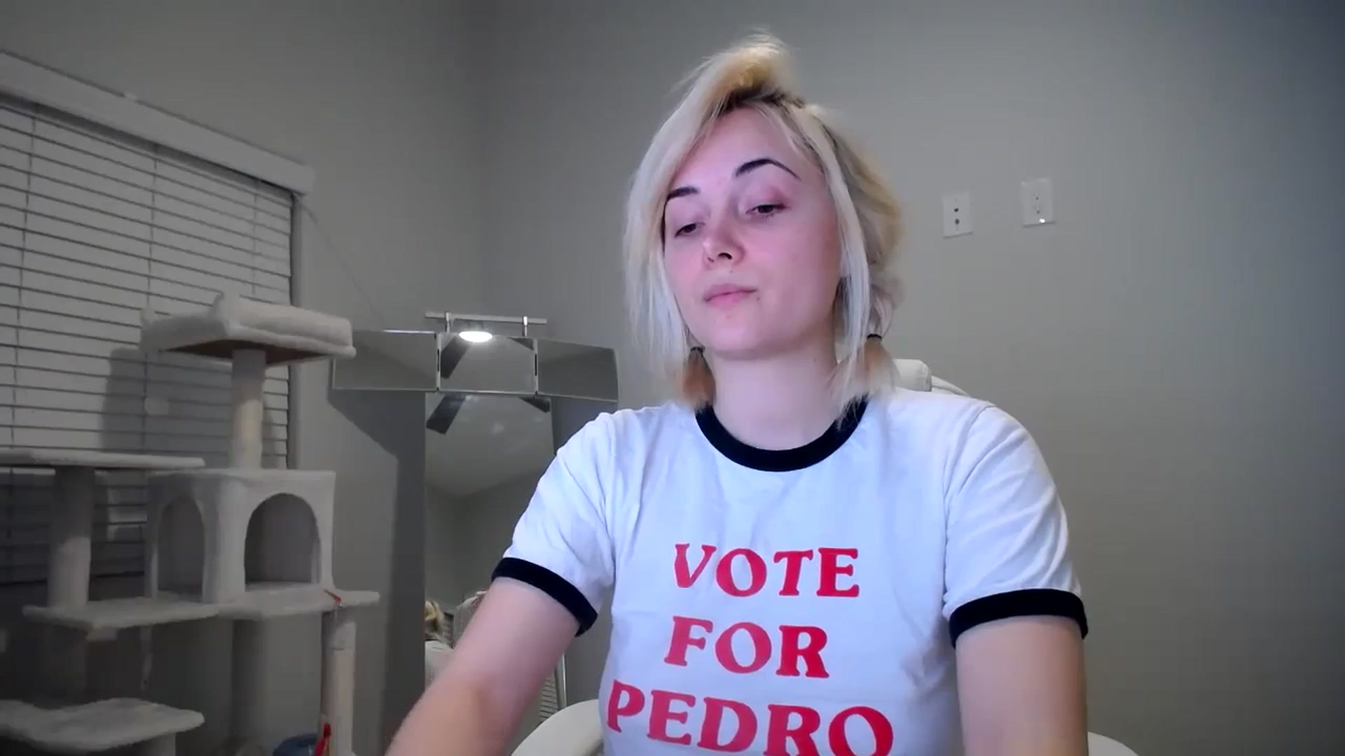 Gallery image thumbnail from SandraGPopa's myfreecams stream on, 12/02/2023, 06:17 image 13 of 20