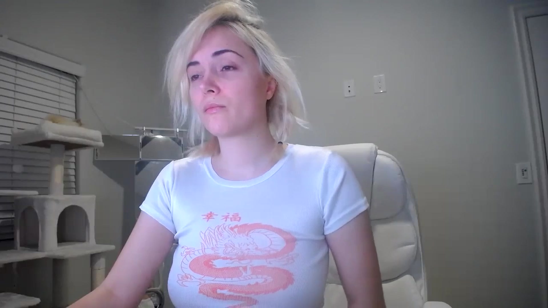 Gallery image thumbnail from SandraGPopa's myfreecams stream on, 12/11/2023, 04:33 image 18 of 20
