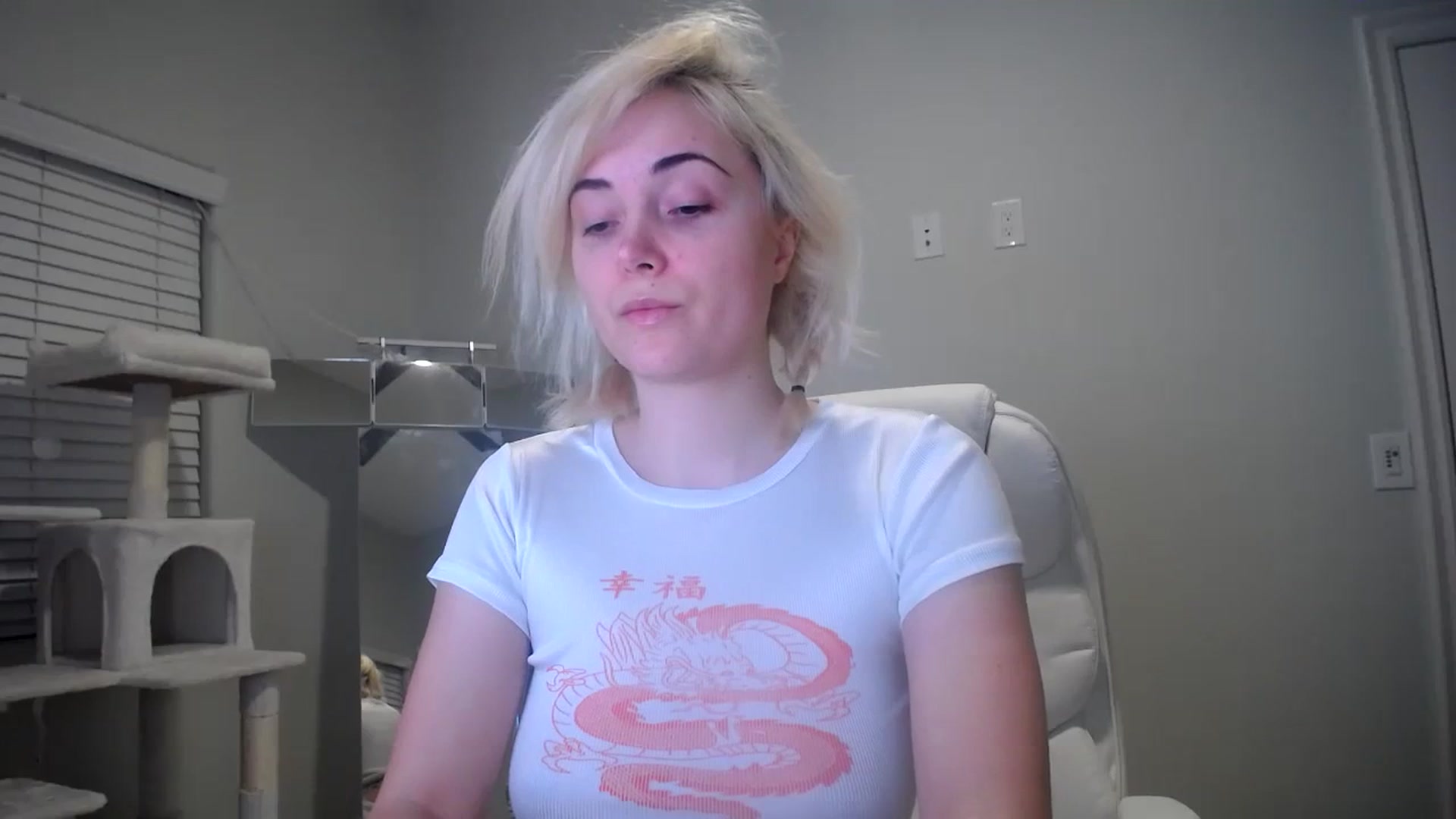 Gallery image thumbnail from SandraGPopa's myfreecams stream on, 12/11/2023, 04:33 image 11 of 20