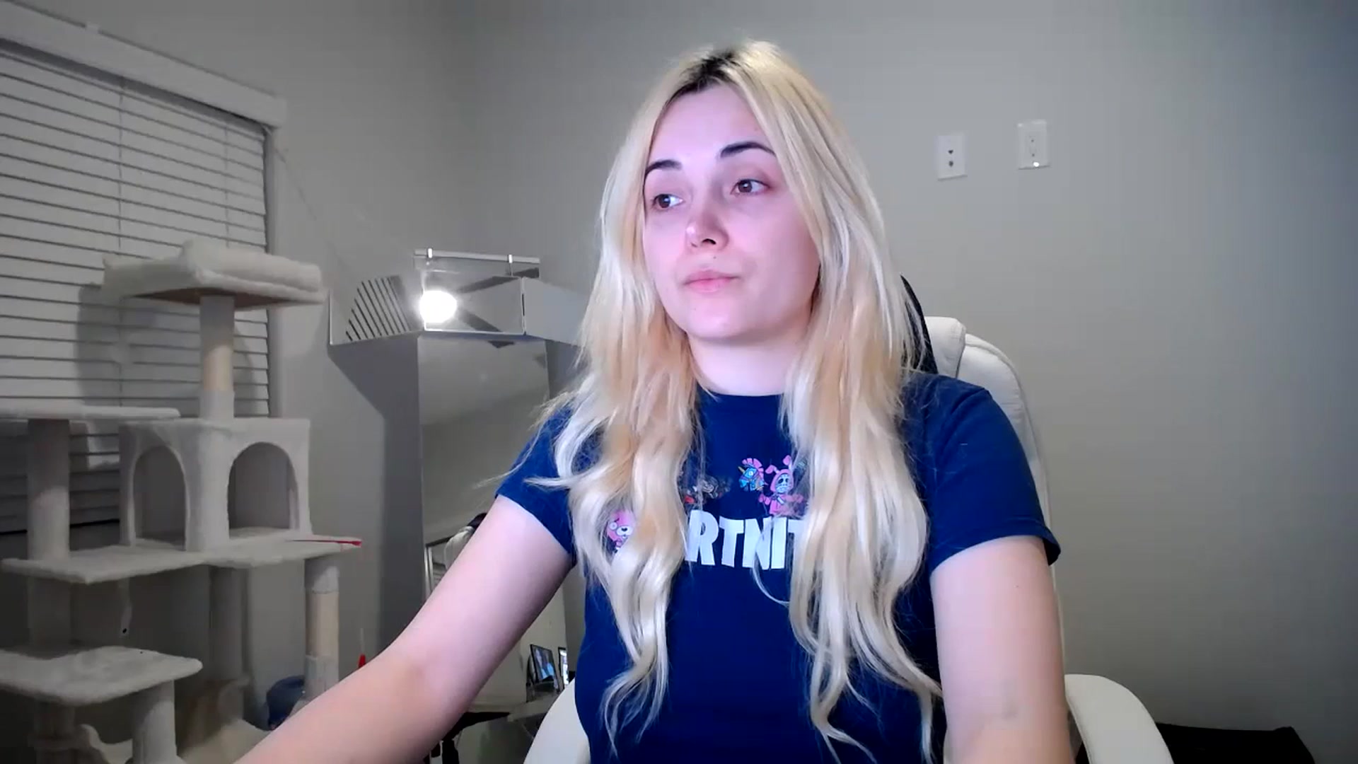 Gallery image thumbnail from SandraGPopa's myfreecams stream on, 01/09/2024, 04:26 image 20 of 20