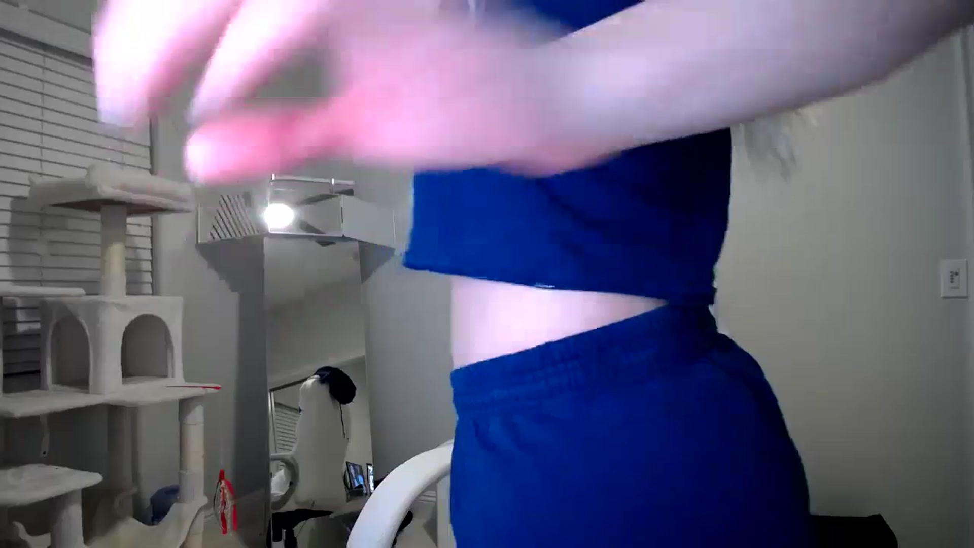 Gallery image thumbnail from SandraGPopa's myfreecams stream on, 01/09/2024, 04:26 image 10 of 20