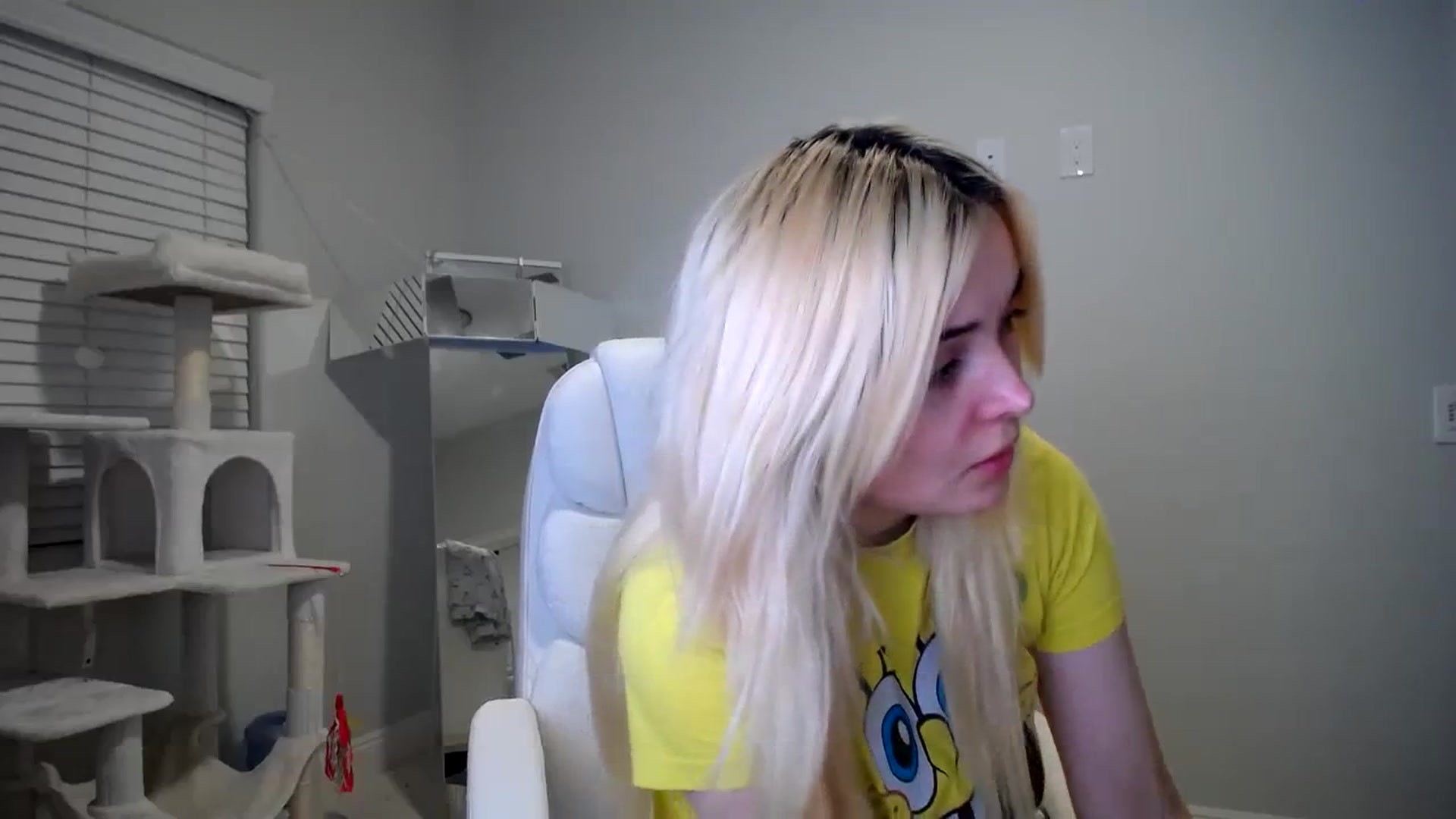 Gallery image thumbnail from SandraGPopa's myfreecams stream on, 01/12/2024, 10:59 image 3 of 20