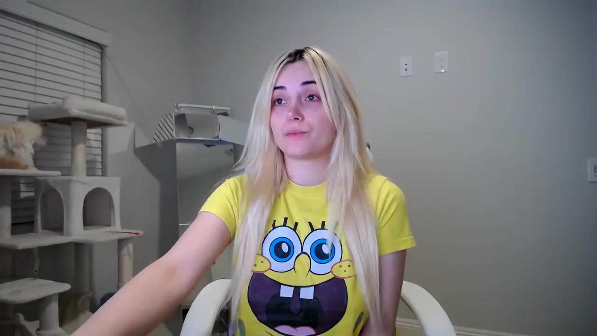 Gallery image thumbnail from SandraGPopa's myfreecams stream on, 01/12/2024, 10:59 image 8 of 20