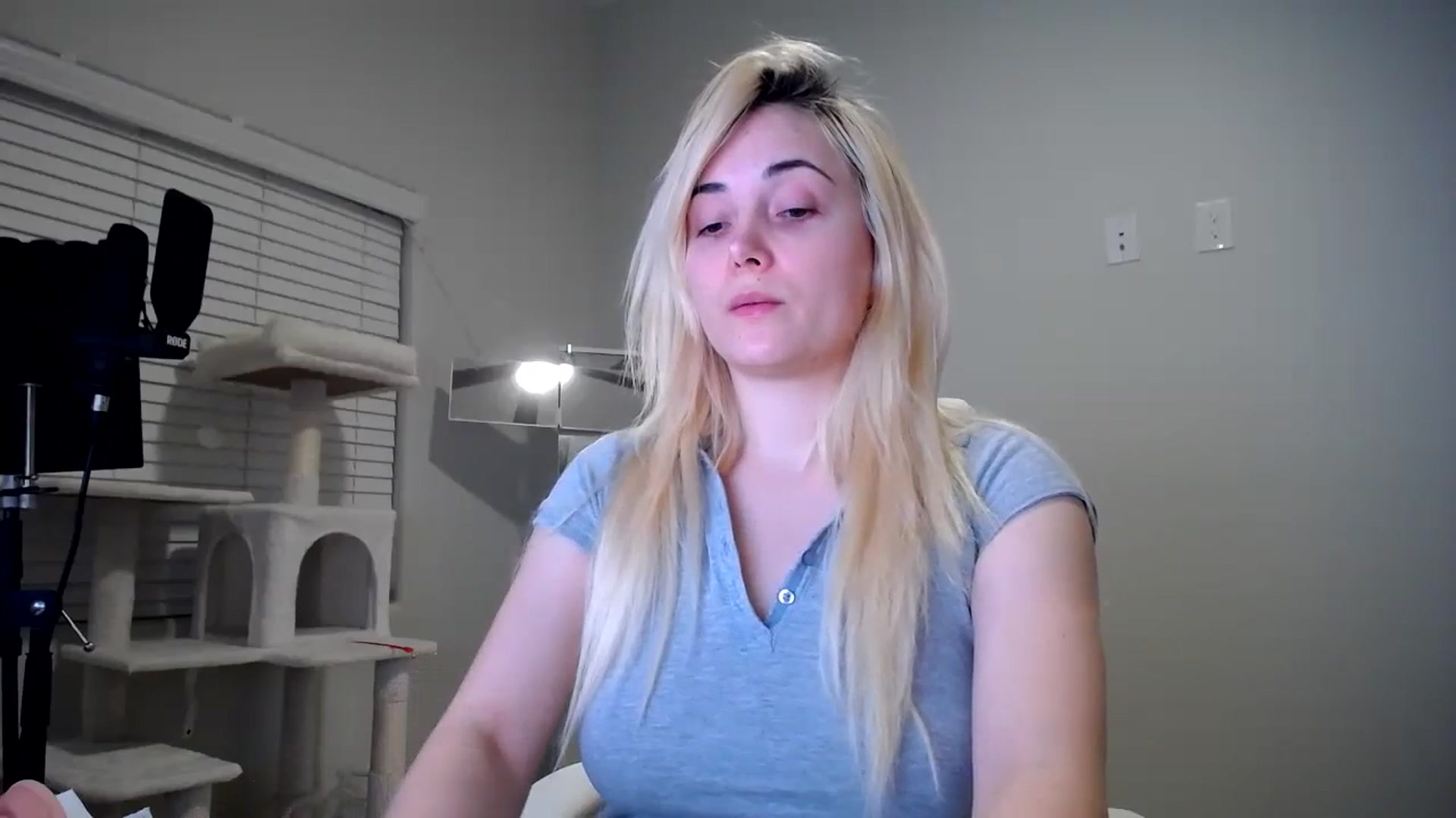 Gallery image thumbnail from SandraGPopa's myfreecams stream on, 01/29/2024, 08:27 image 17 of 20