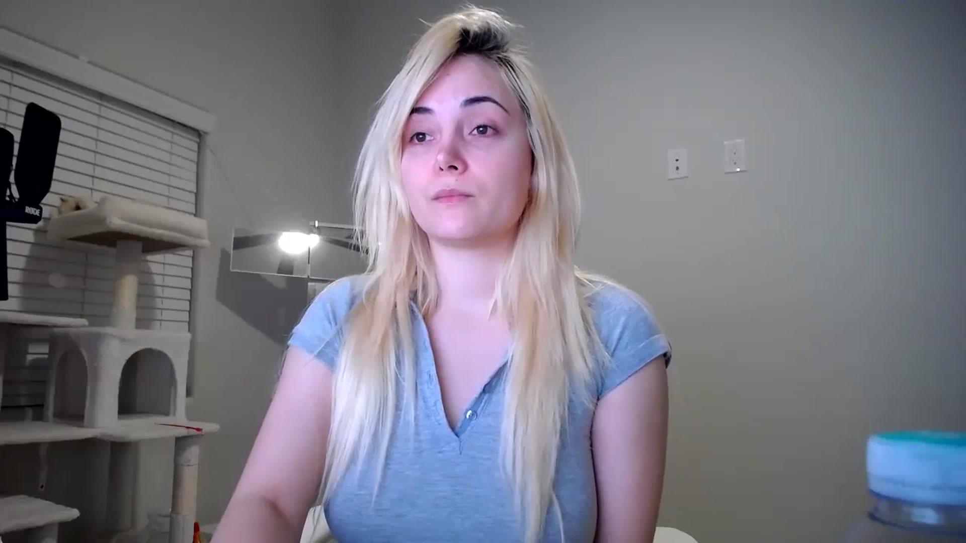 Gallery image thumbnail from SandraGPopa's myfreecams stream on, 01/29/2024, 08:27 image 20 of 20