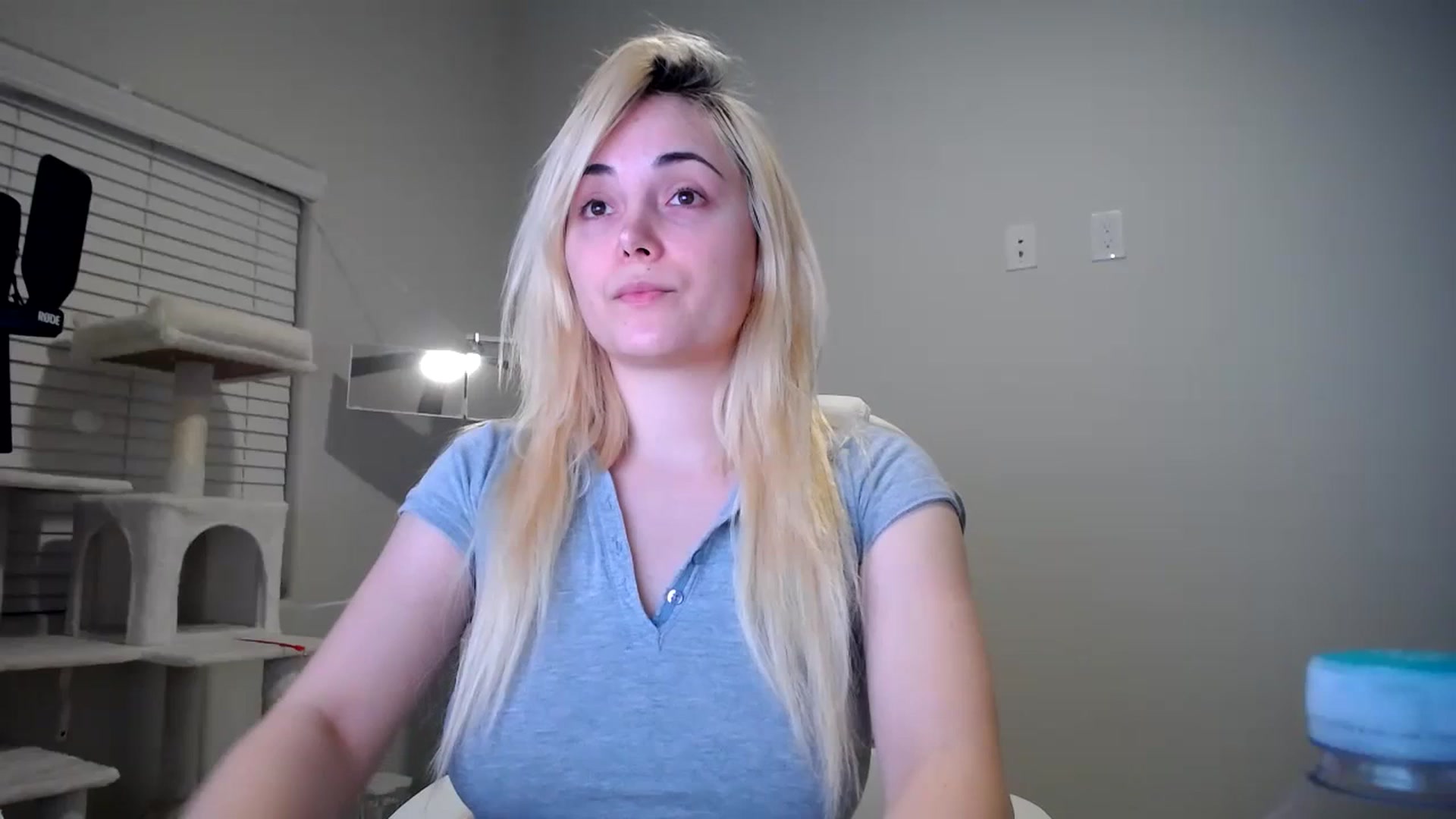 Gallery image thumbnail from SandraGPopa's myfreecams stream on, 01/29/2024, 08:56 image 1 of 20