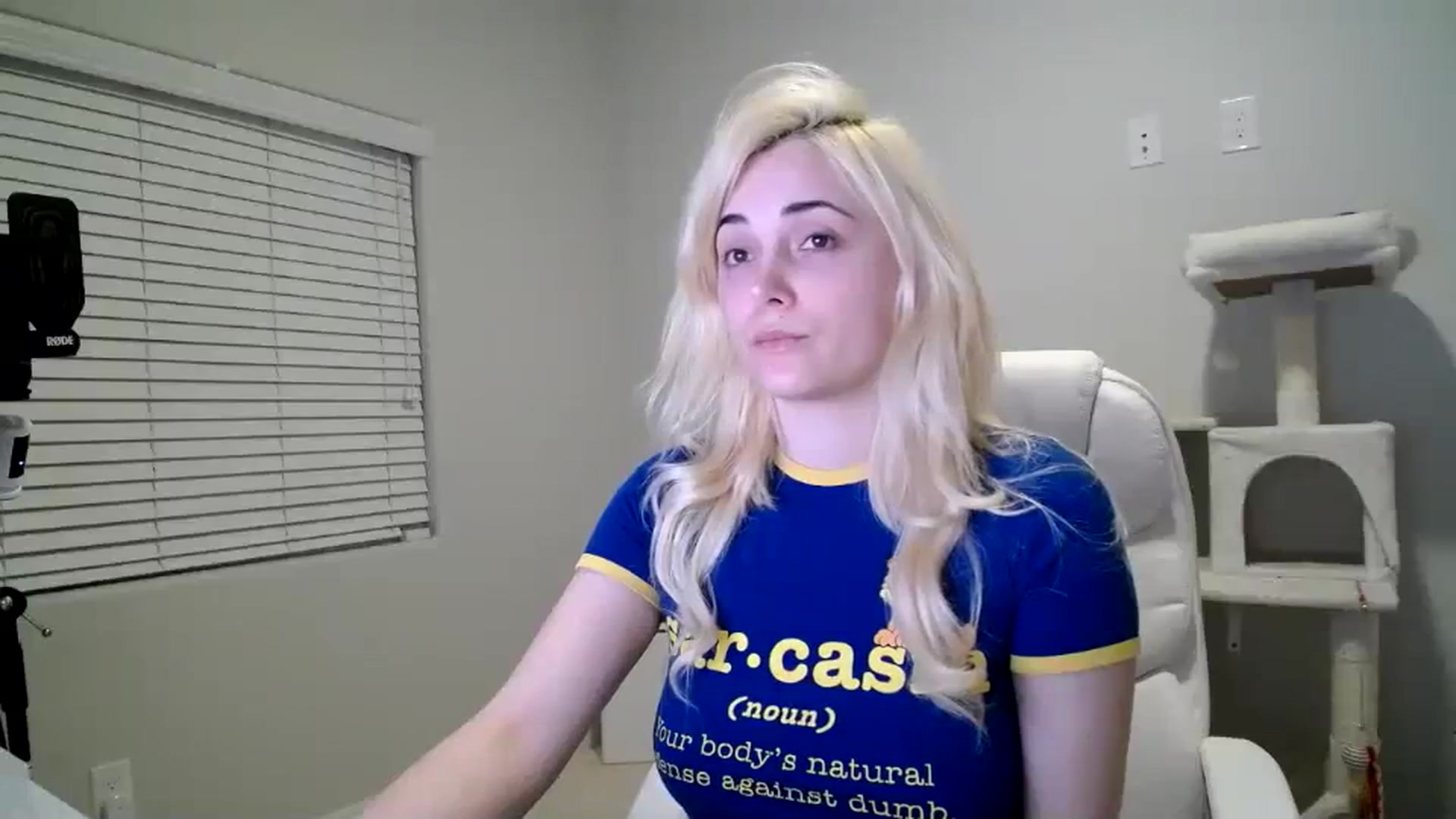 Gallery image thumbnail from SandraGPopa's myfreecams stream on, 03/05/2024, 08:06 image 11 of 20