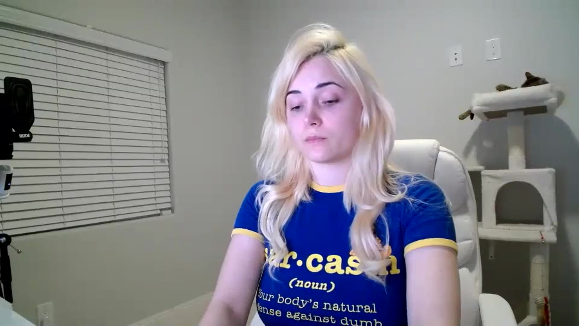 Gallery image thumbnail from SandraGPopa's myfreecams stream on, 03/05/2024, 08:06 image 14 of 20
