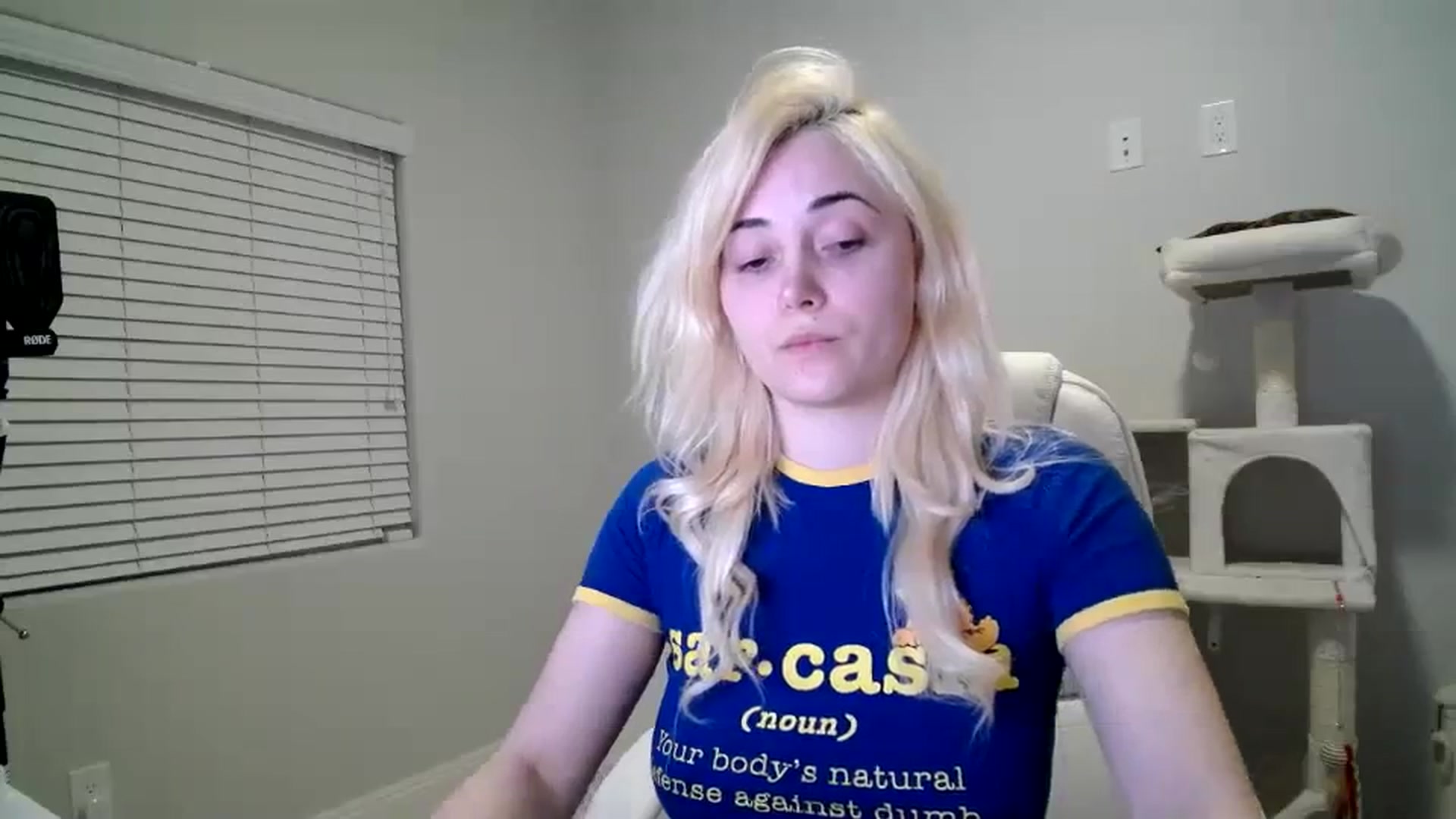 Gallery image thumbnail from SandraGPopa's myfreecams stream on, 03/05/2024, 08:06 image 3 of 20