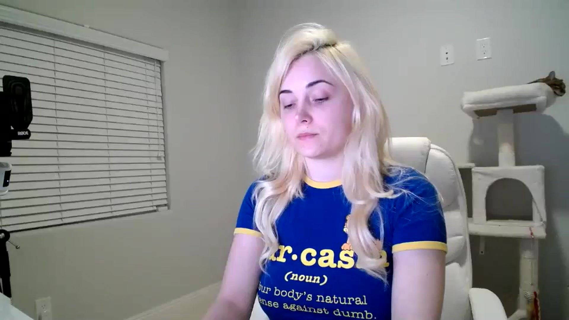 Gallery image thumbnail from SandraGPopa's myfreecams stream on, 03/05/2024, 08:06 image 10 of 20
