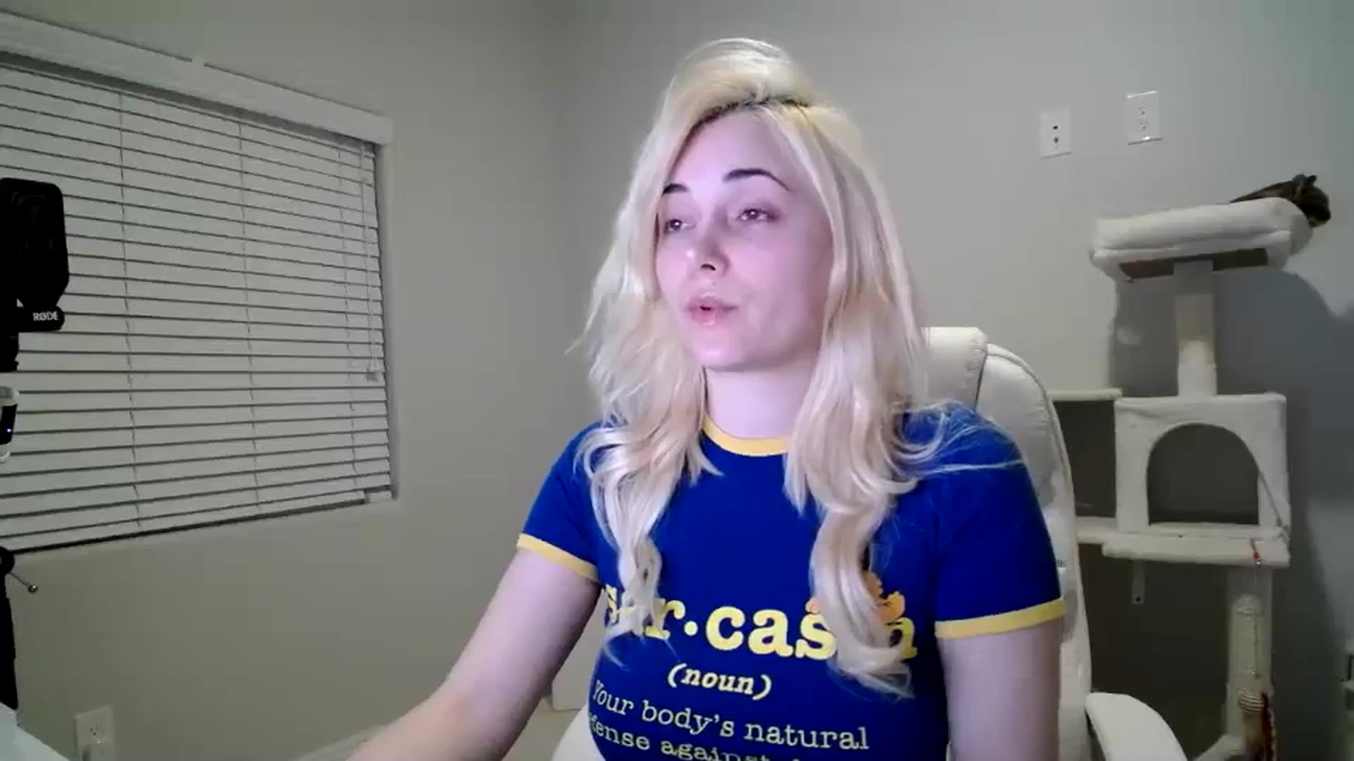 Gallery image thumbnail from SandraGPopa's myfreecams stream on, 03/05/2024, 08:06 image 7 of 20