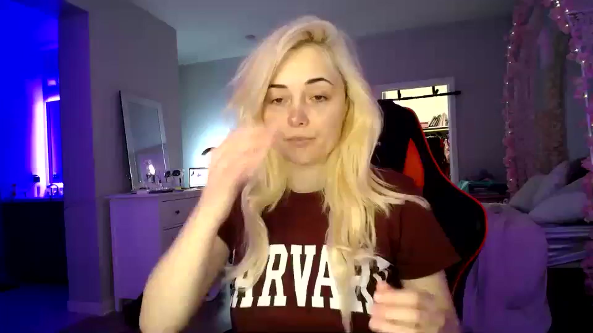 Gallery image thumbnail from SandraGPopa's myfreecams stream on, 03/12/2024, 06:54 image 5 of 20