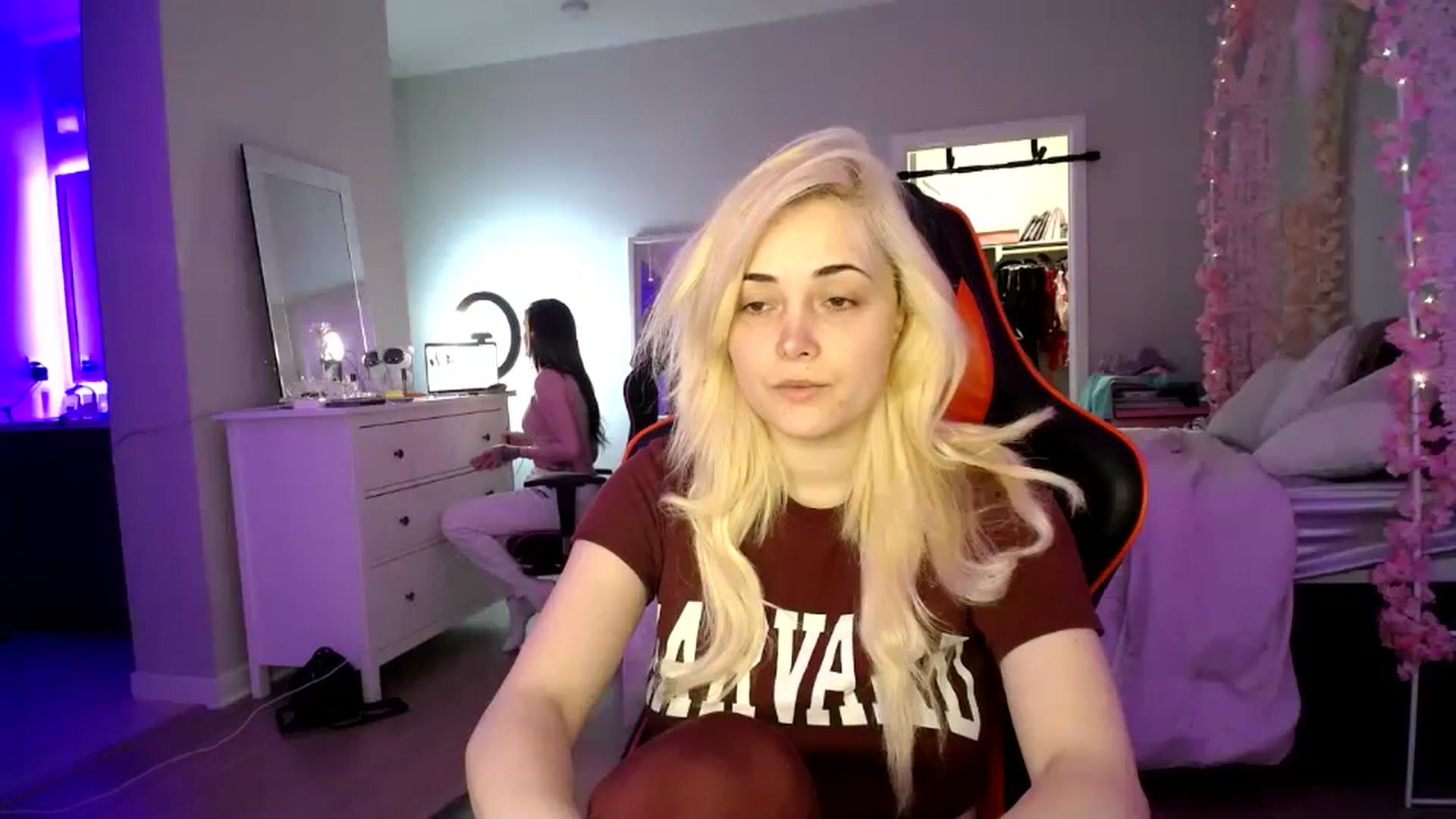 Gallery image thumbnail from SandraGPopa's myfreecams stream on, 03/12/2024, 06:54 image 7 of 20