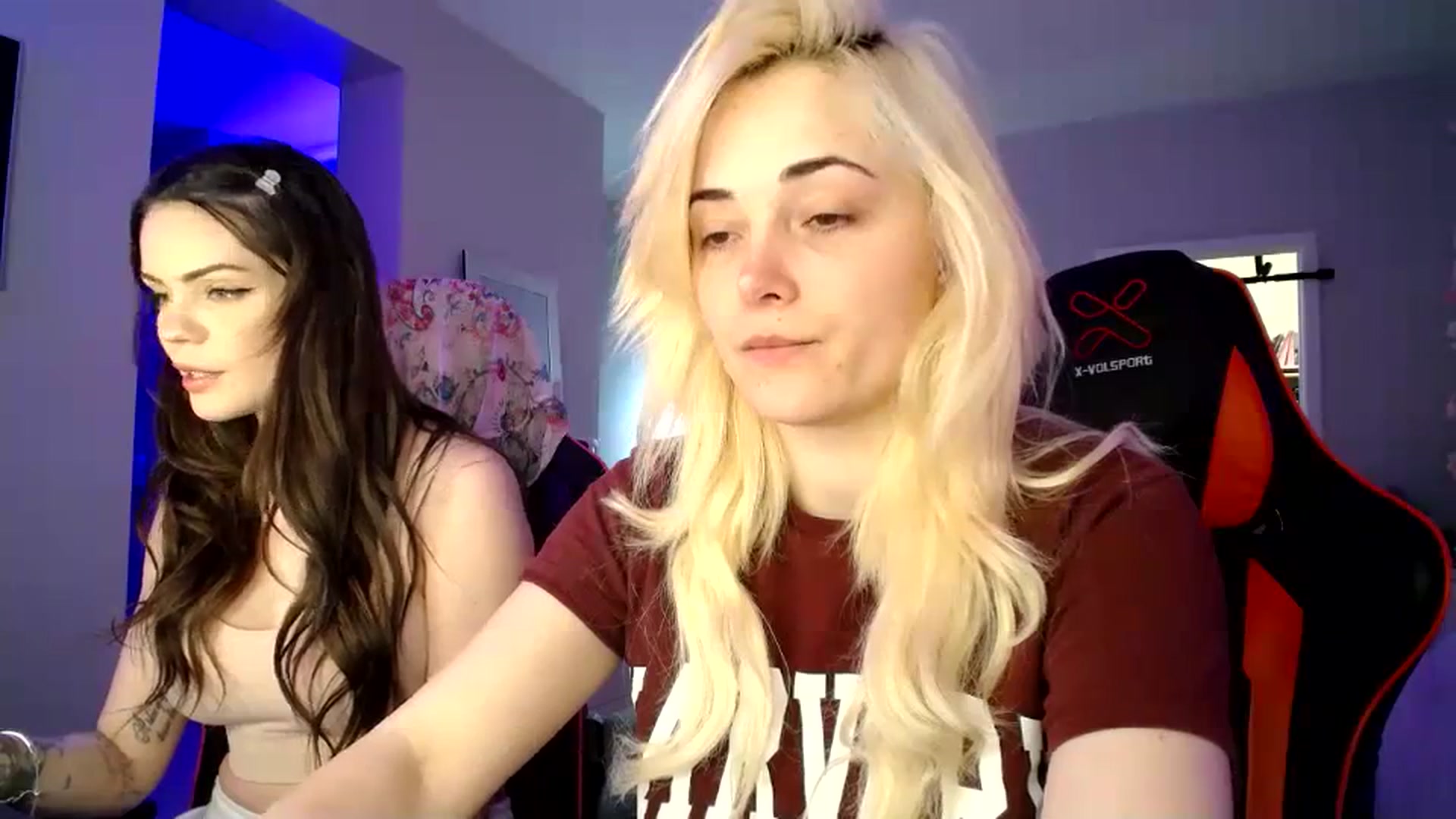 Gallery image thumbnail from SandraGPopa's myfreecams stream on, 03/12/2024, 06:54 image 10 of 20