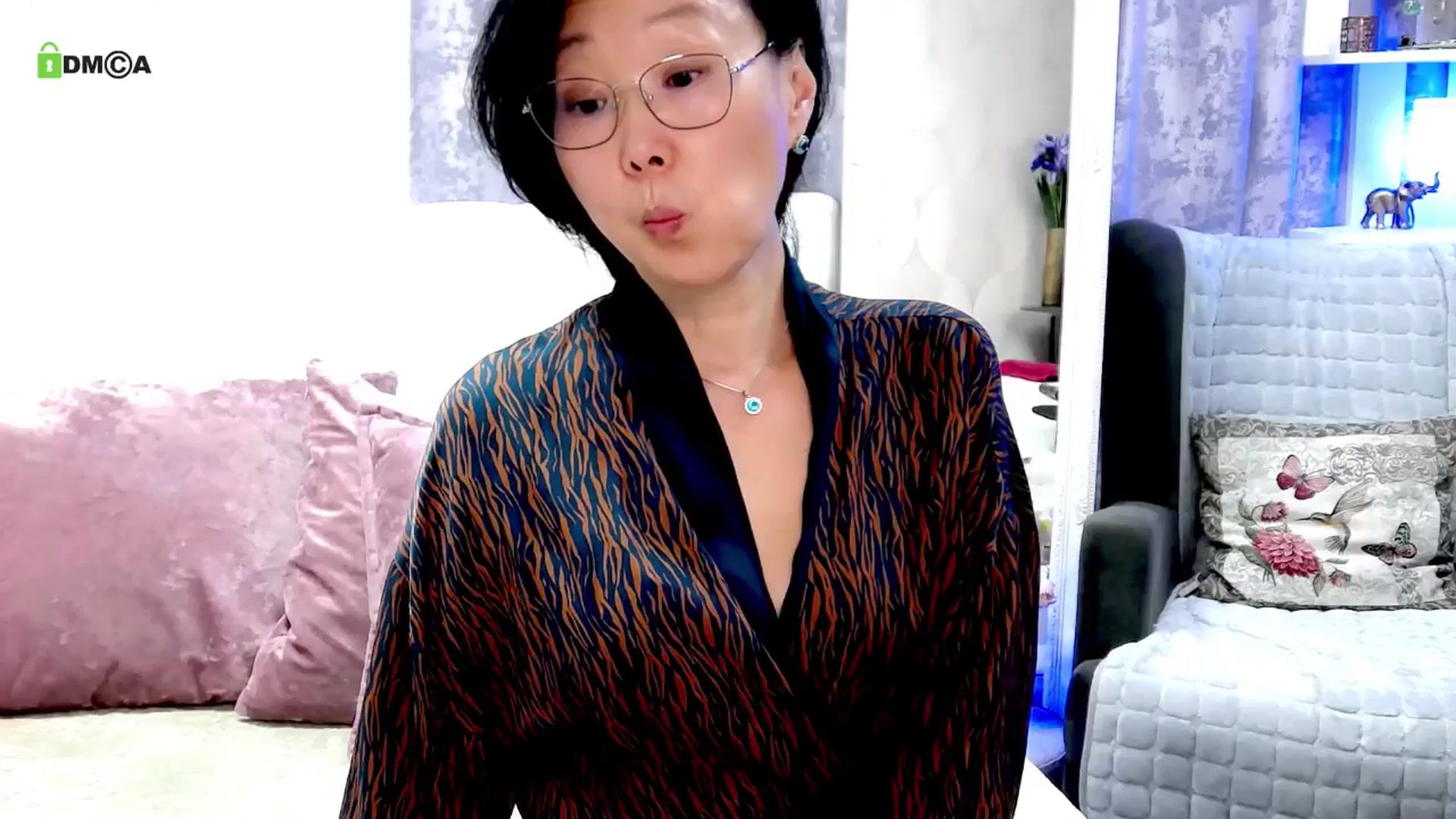Gallery image thumbnail from SandraMia's myfreecams stream on, 04/14/2024, 13:45 image 3 of 20