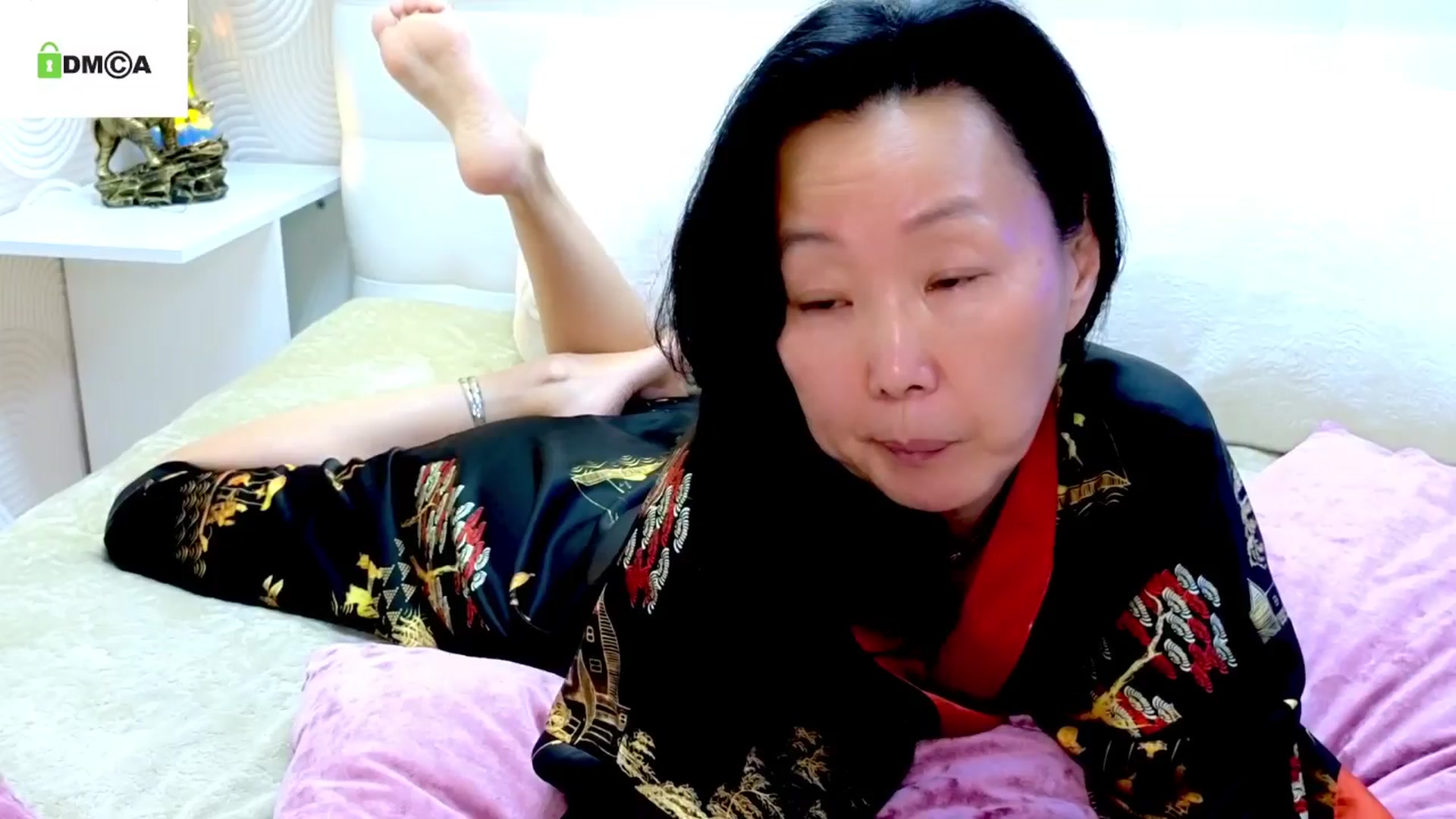Gallery image thumbnail from SandraMia's myfreecams stream on, 04/15/2024, 13:14 image 5 of 20