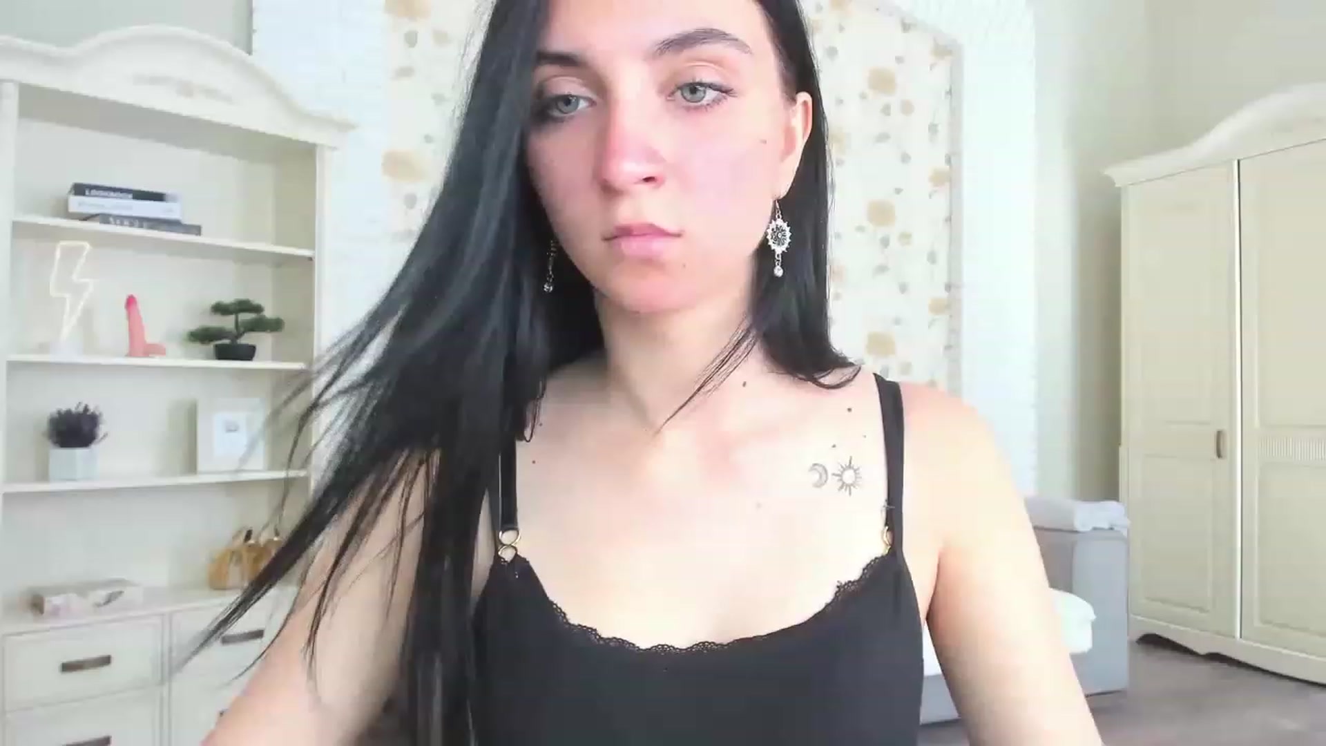 Gallery image thumbnail from SandraStounn's myfreecams stream on, 08/20/2023, 06:51 image 11 of 20