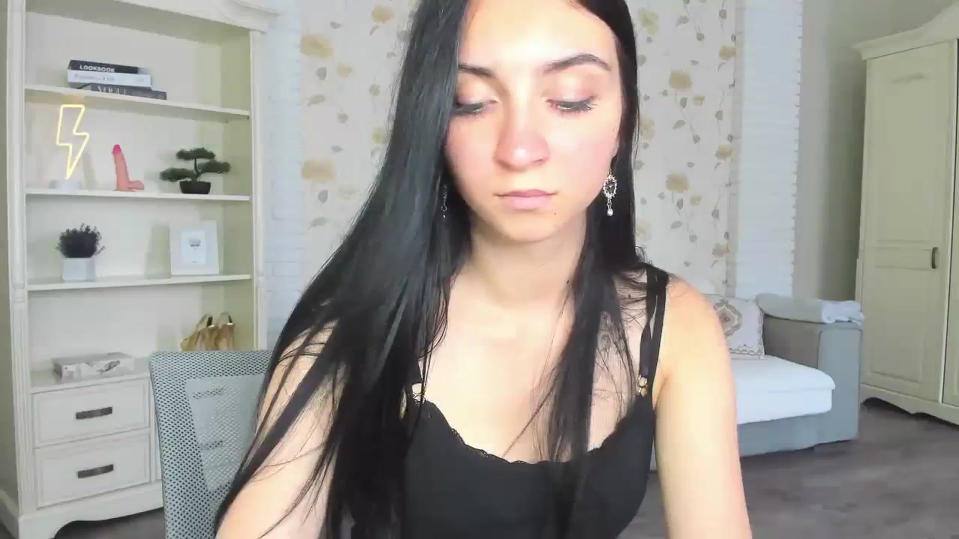 Gallery image thumbnail from SandraStounn's myfreecams stream on, 08/20/2023, 10:16 image 12 of 20
