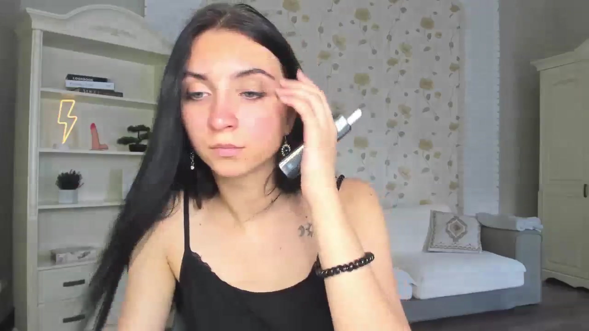Gallery image thumbnail from SandraStounn's myfreecams stream on, 08/20/2023, 11:24 image 12 of 20
