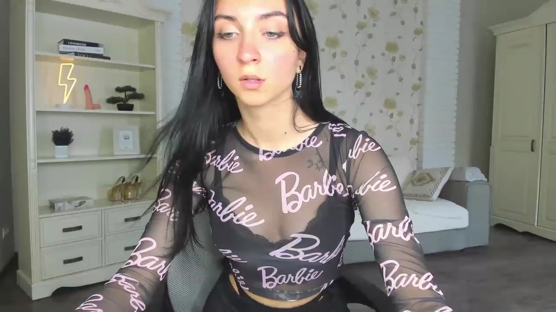 Gallery image thumbnail from SandraStounn's myfreecams stream on, 08/21/2023, 14:54 image 2 of 20
