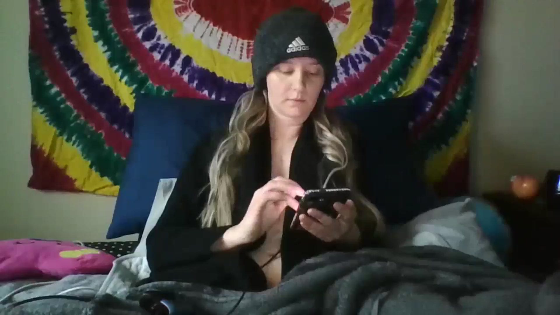Gallery image thumbnail from Sandra_Fae's myfreecams stream on, 12/01/2025, 16:27 image 4 of 20