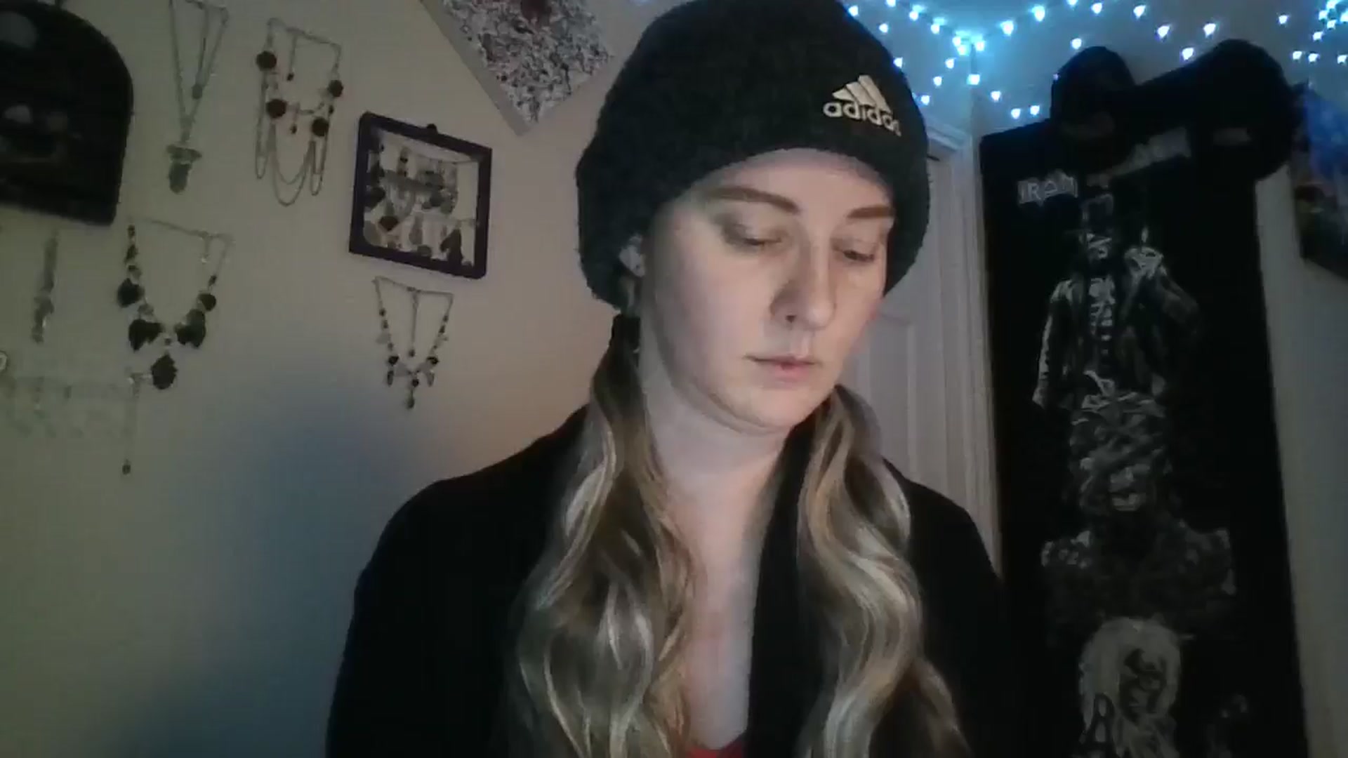 Gallery image thumbnail from Sandra_Fae's myfreecams stream on, 12/03/2025, 13:38 image 5 of 20