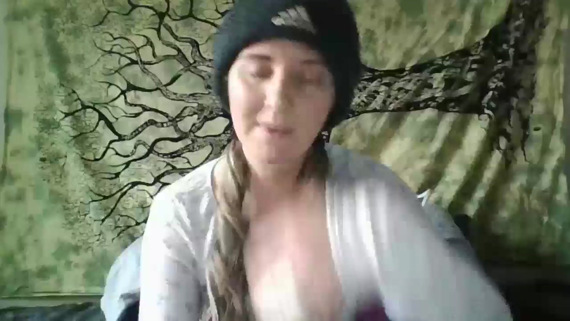 Gallery image thumbnail from Sandra_Fae's myfreecams stream on, 12/03/2025, 15:51 image 2 of 20