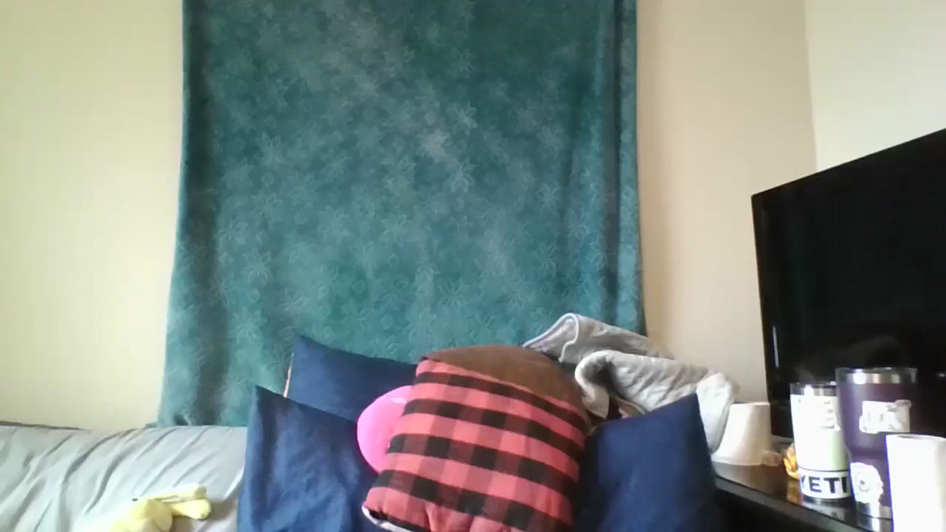 Gallery image thumbnail from Sandra_Fae's myfreecams stream on, 12/05/2025, 15:29 image 1 of 20