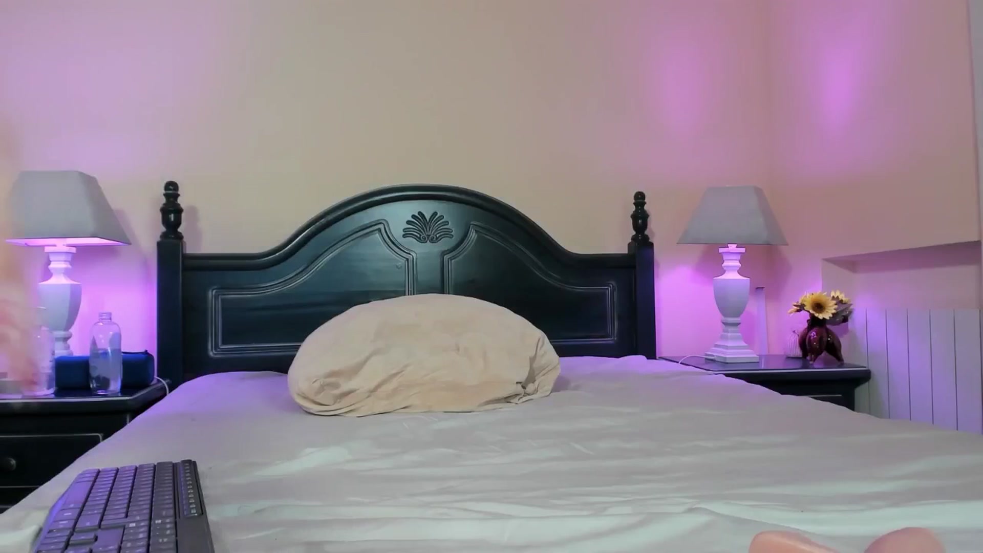 Gallery image thumbnail from Sandrastars's myfreecams stream on, 07/25/2025, 22:17 image 20 of 20