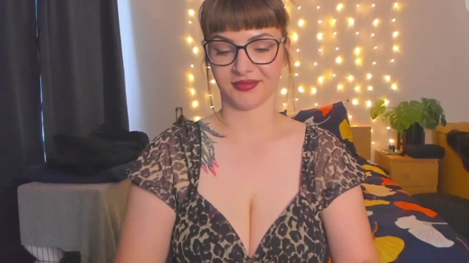 Gallery image thumbnail from SandyShow1's myfreecams stream on, 07/19/2023, 14:46 image 5 of 20