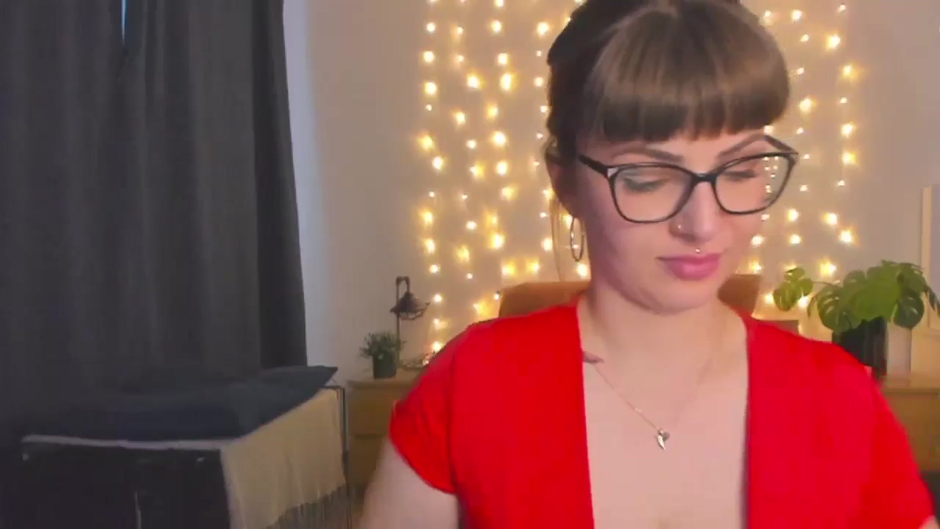 Gallery image thumbnail from SandyShow1's myfreecams stream on, 07/26/2023, 18:18 image 5 of 20