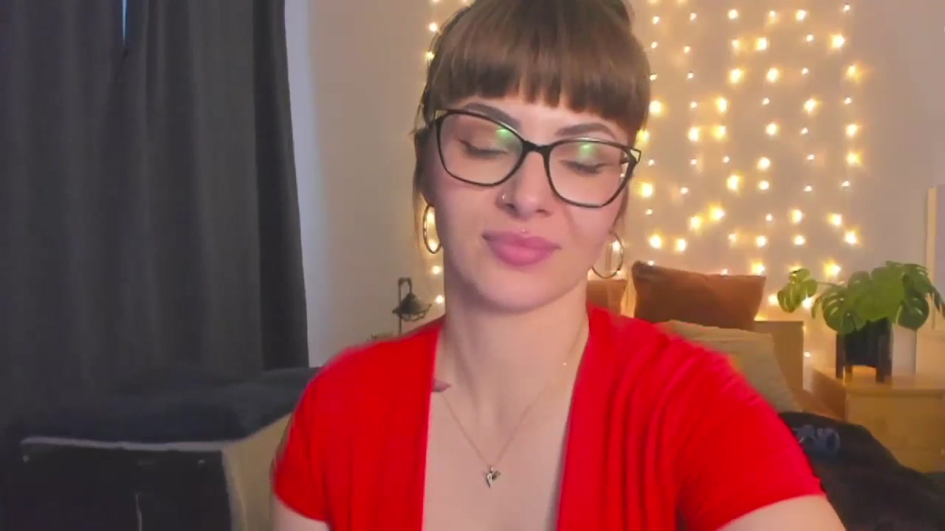 Gallery image thumbnail from SandyShow1's myfreecams stream on, 07/26/2023, 18:18 image 9 of 20