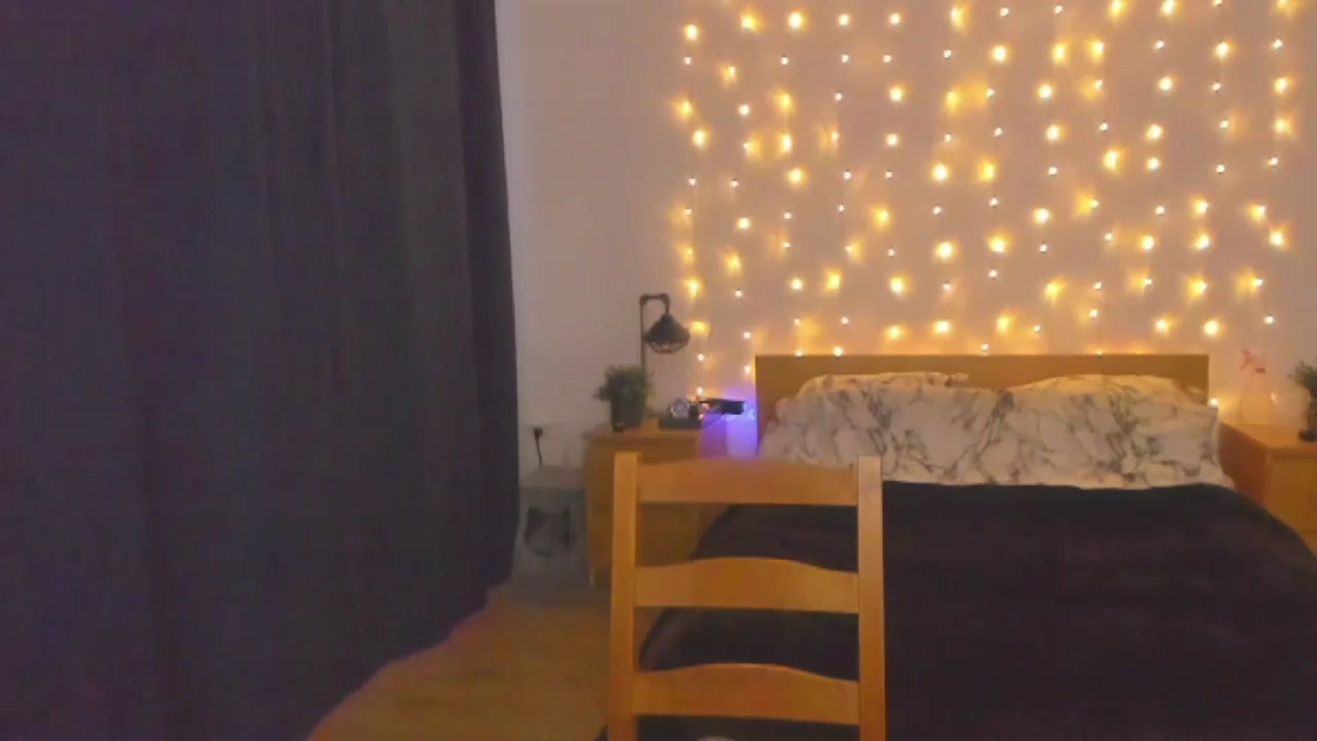 Gallery image thumbnail from SandyShow1's myfreecams stream on, 08/15/2023, 18:14 image 14 of 20