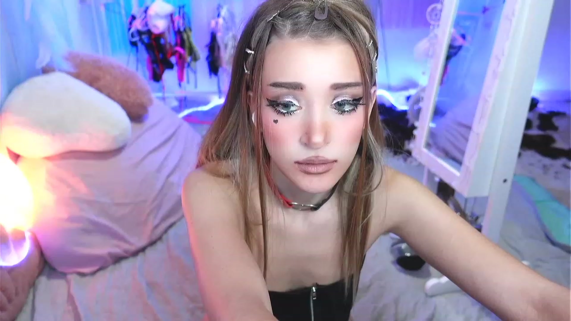 Gallery image thumbnail from Sandy_Peach's myfreecams stream on, 01/23/2023, 09:01 image 1 of 20
