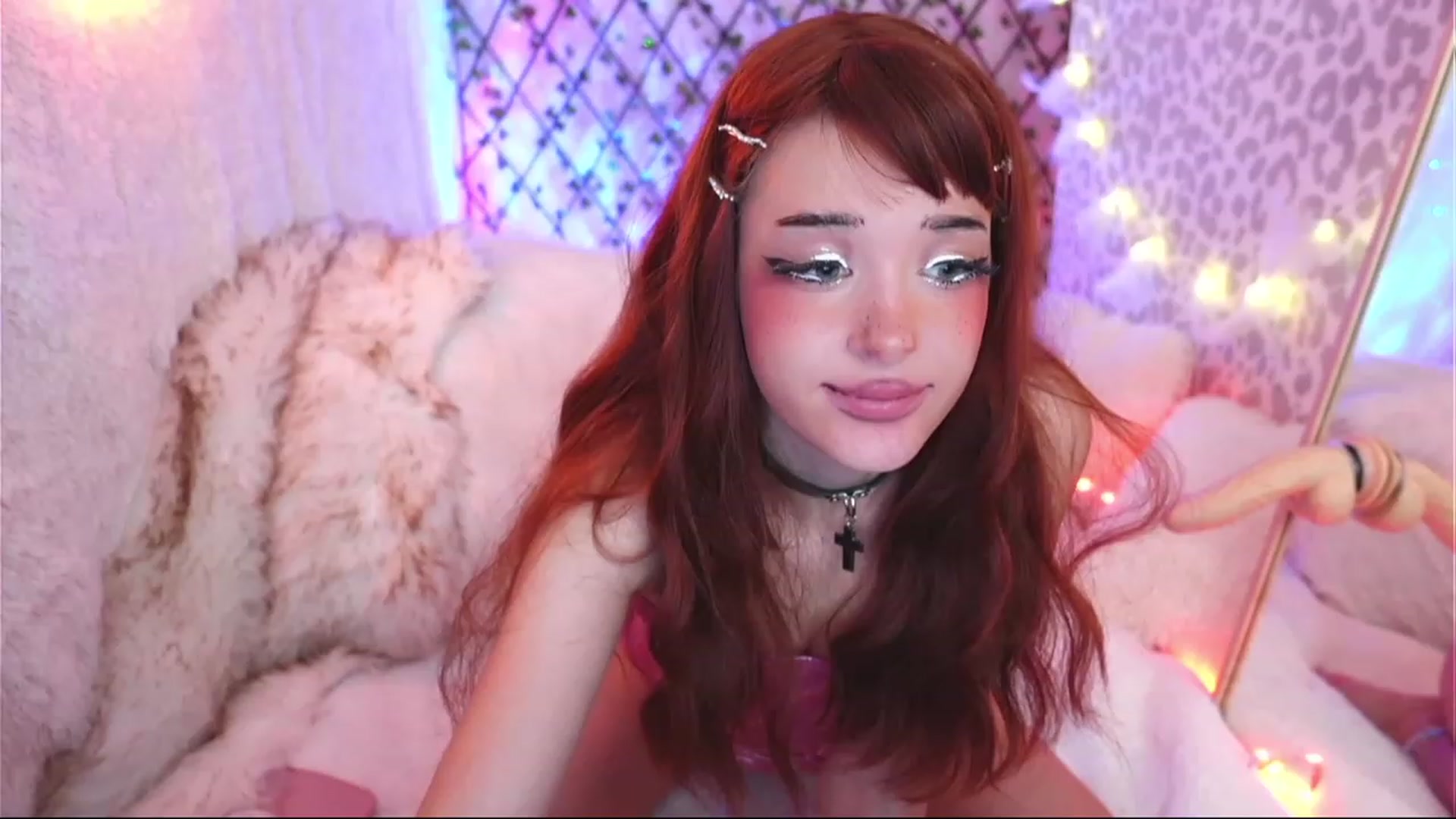 Gallery image thumbnail from Sandy_Peach's myfreecams stream on, 04/12/2023, 11:49 image 20 of 20