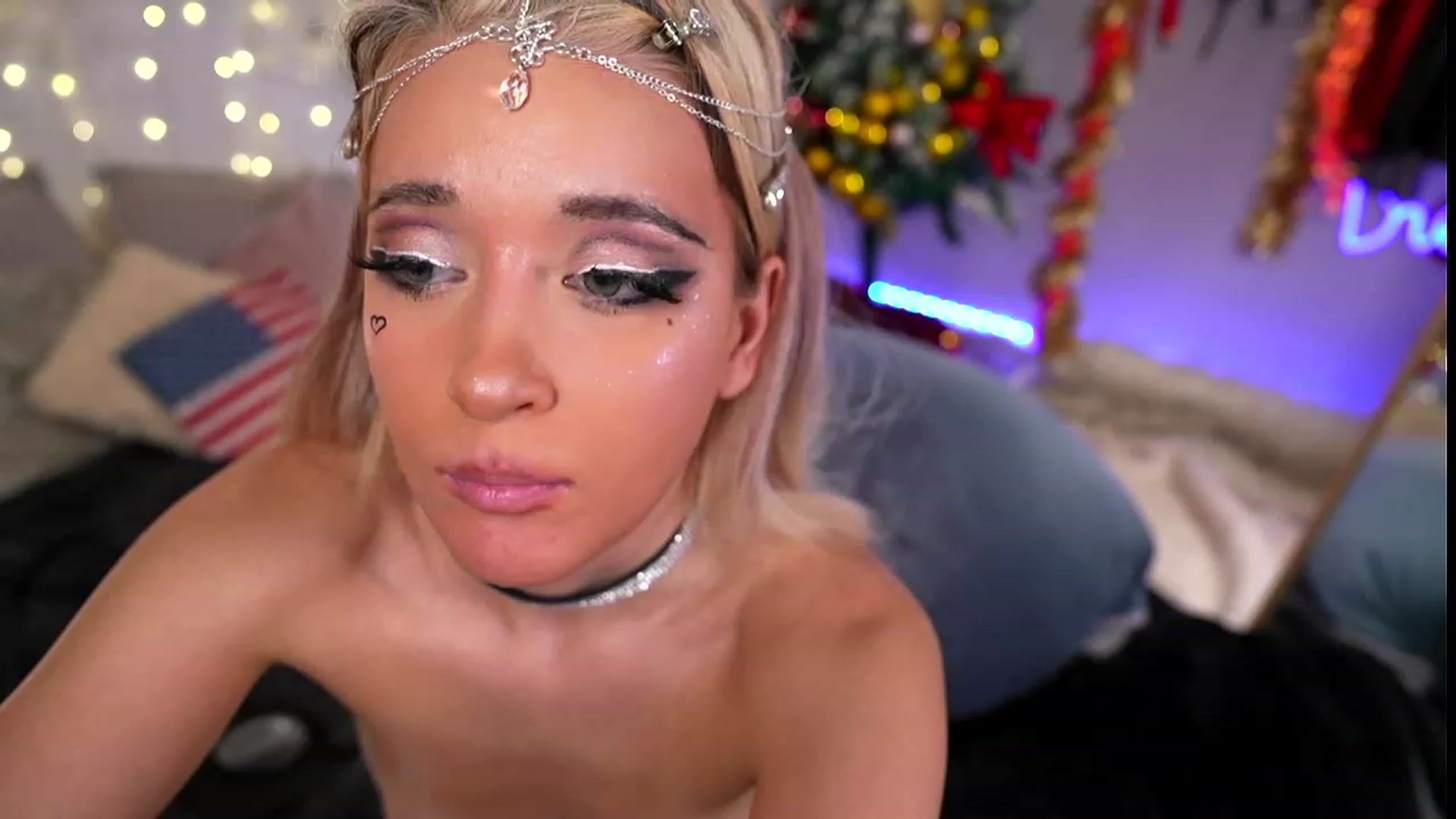 Gallery image thumbnail from Sandy_Peach's myfreecams stream on, 12/31/2023, 15:06 image 4 of 20
