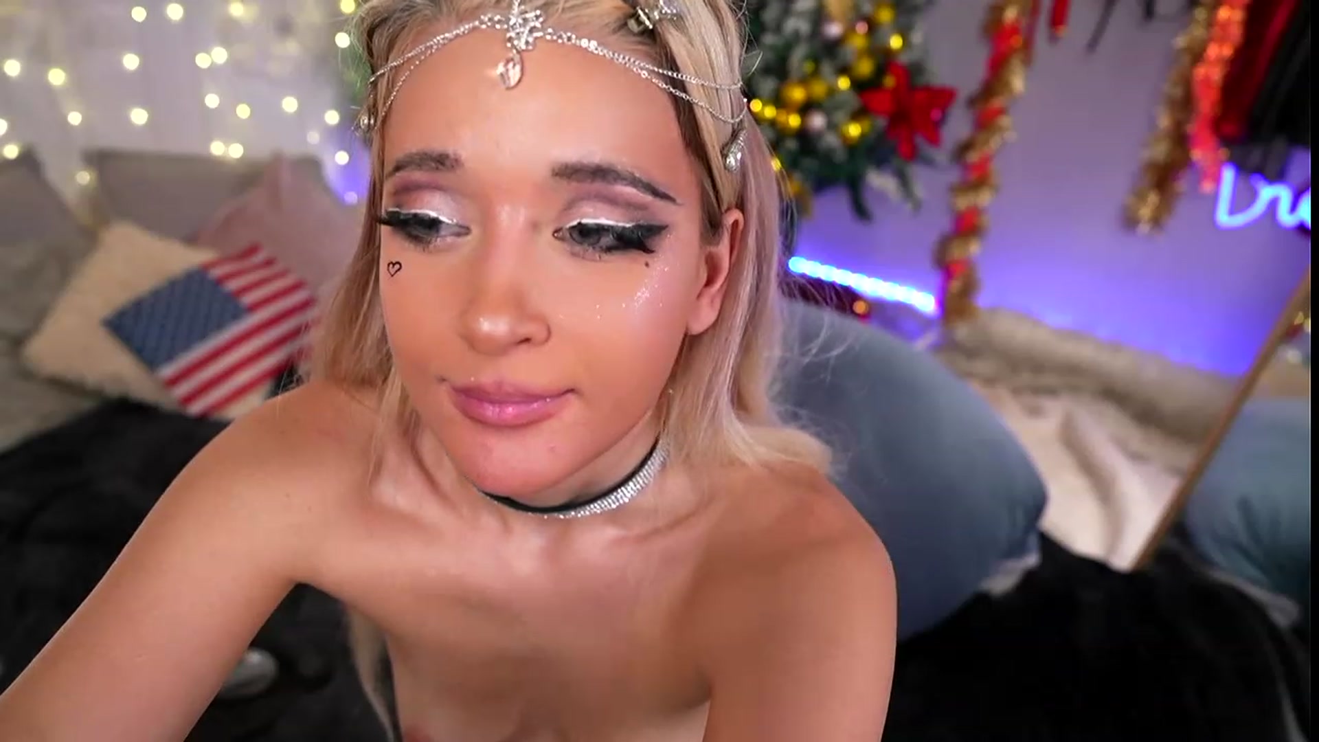 Gallery image thumbnail from Sandy_Peach's myfreecams stream on, 12/31/2023, 15:06 image 11 of 20