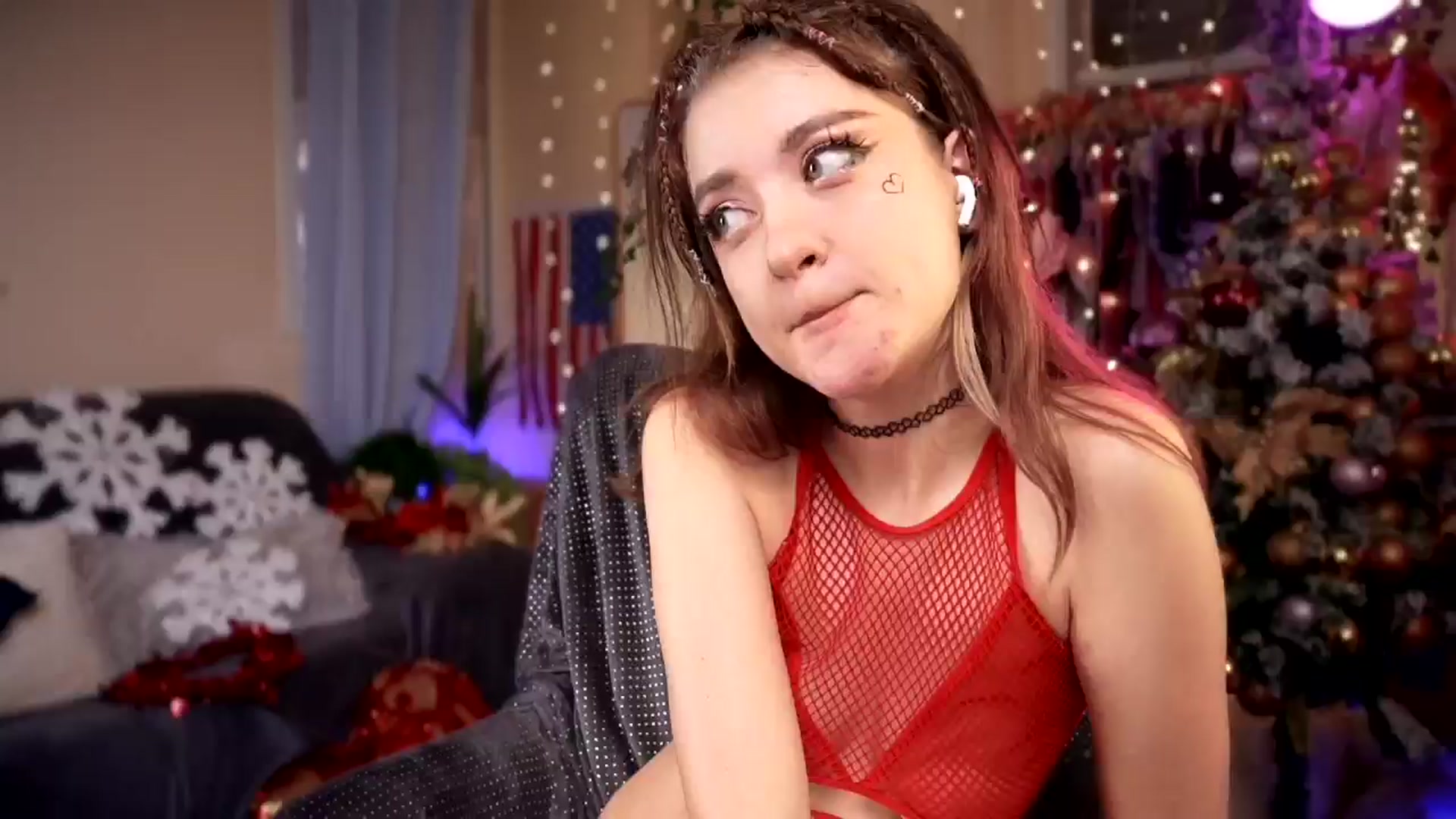 Gallery image thumbnail from Sandy_Peach's myfreecams stream on, 01/11/2025, 19:45 image 6 of 20