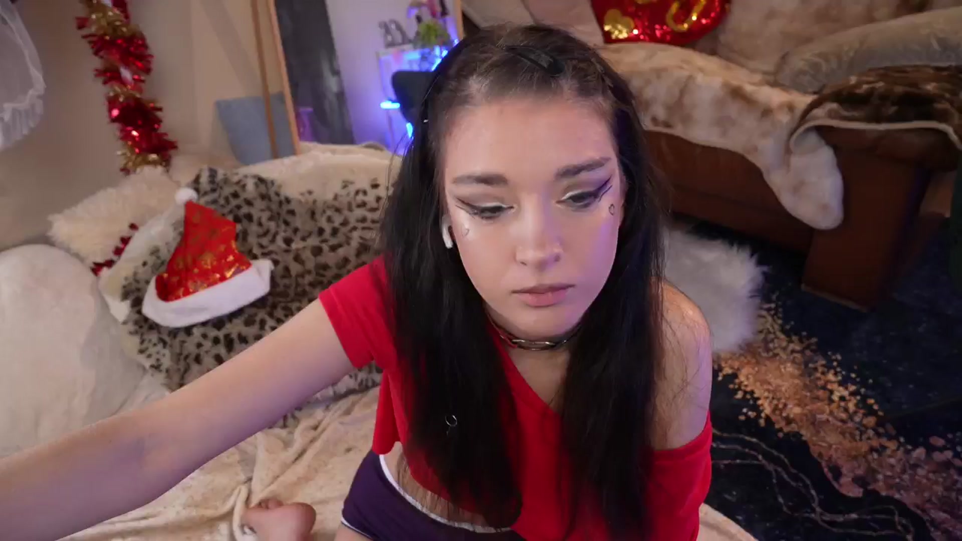 Gallery image thumbnail from Sandy_Peach's myfreecams stream on, 12/18/2025, 18:05 image 19 of 20