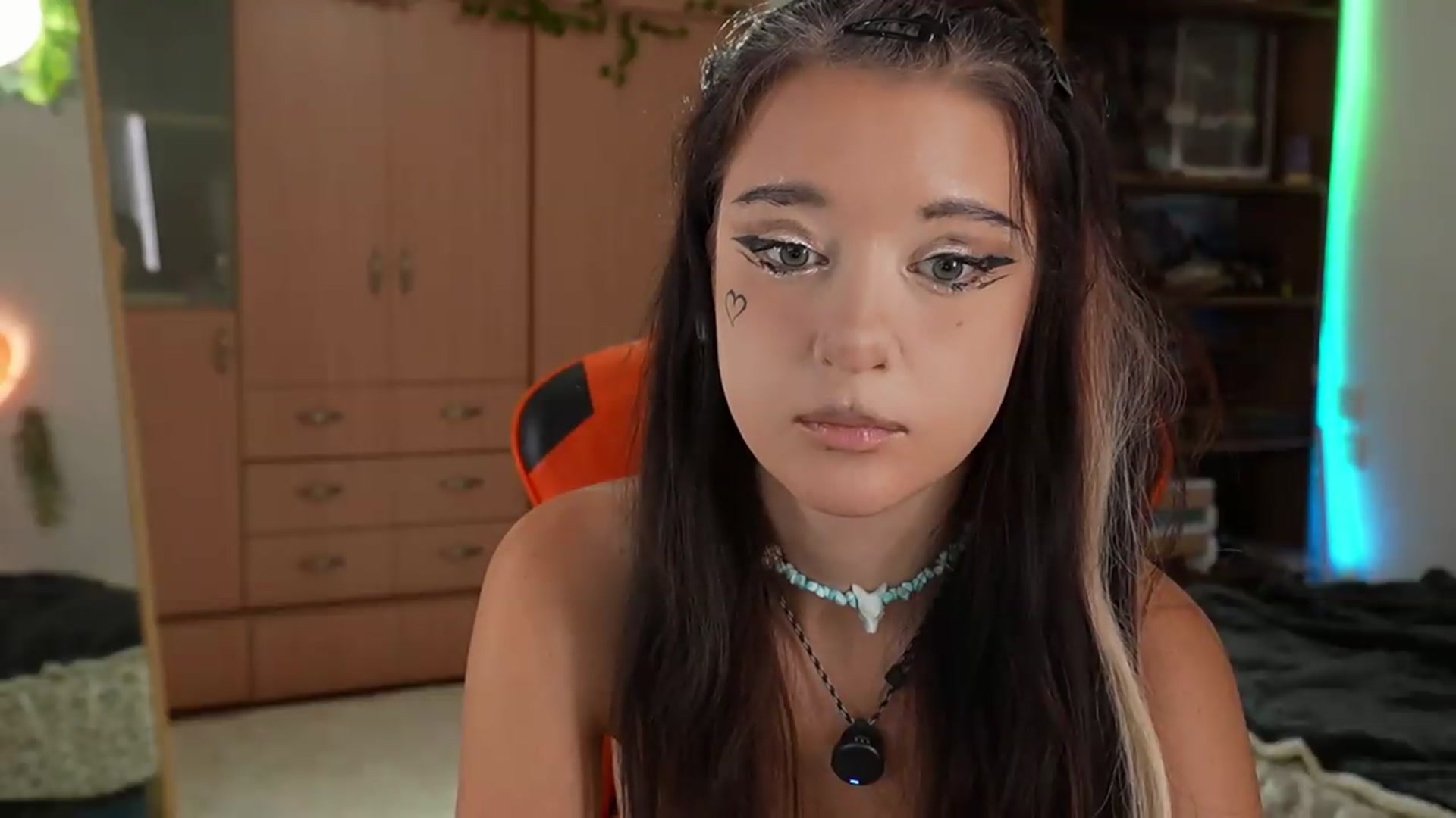 Gallery image thumbnail from Sandy_Peach's myfreecams stream on, 07/26/2026, 18:08 image 12 of 20