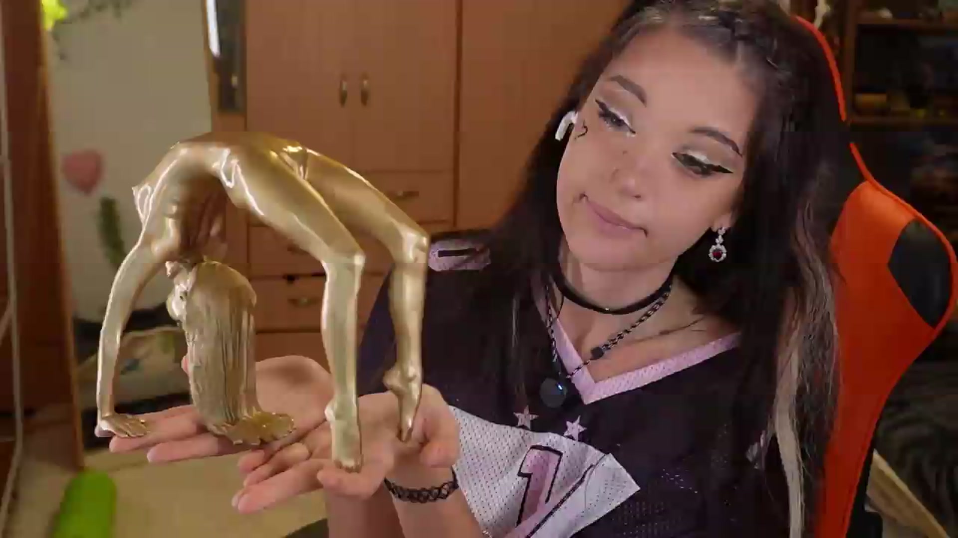 Gallery image thumbnail from Sandy_Peach's myfreecams stream on, 08/16/2026, 19:35 image 8 of 20